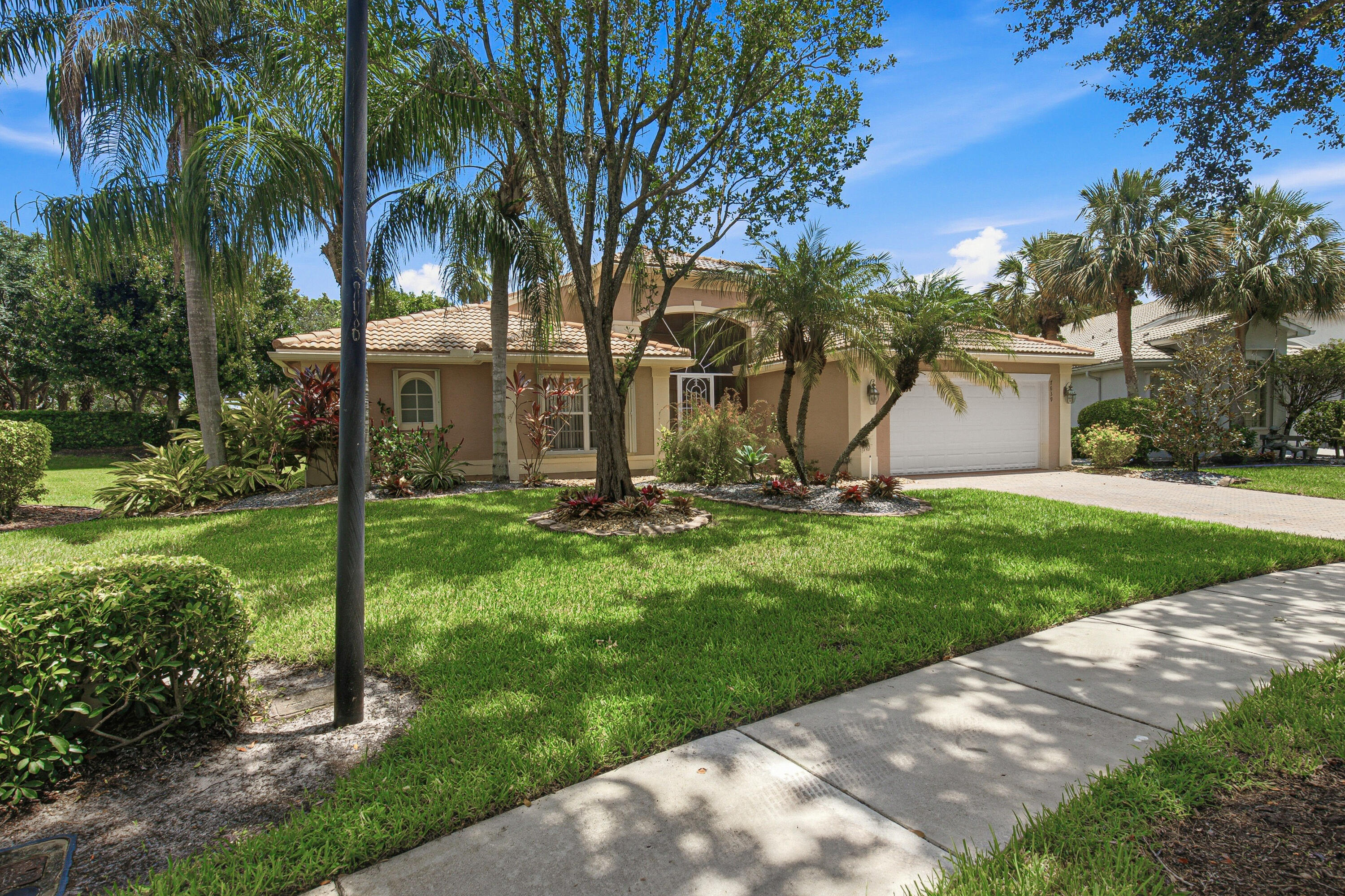Valencia Shores - Residential