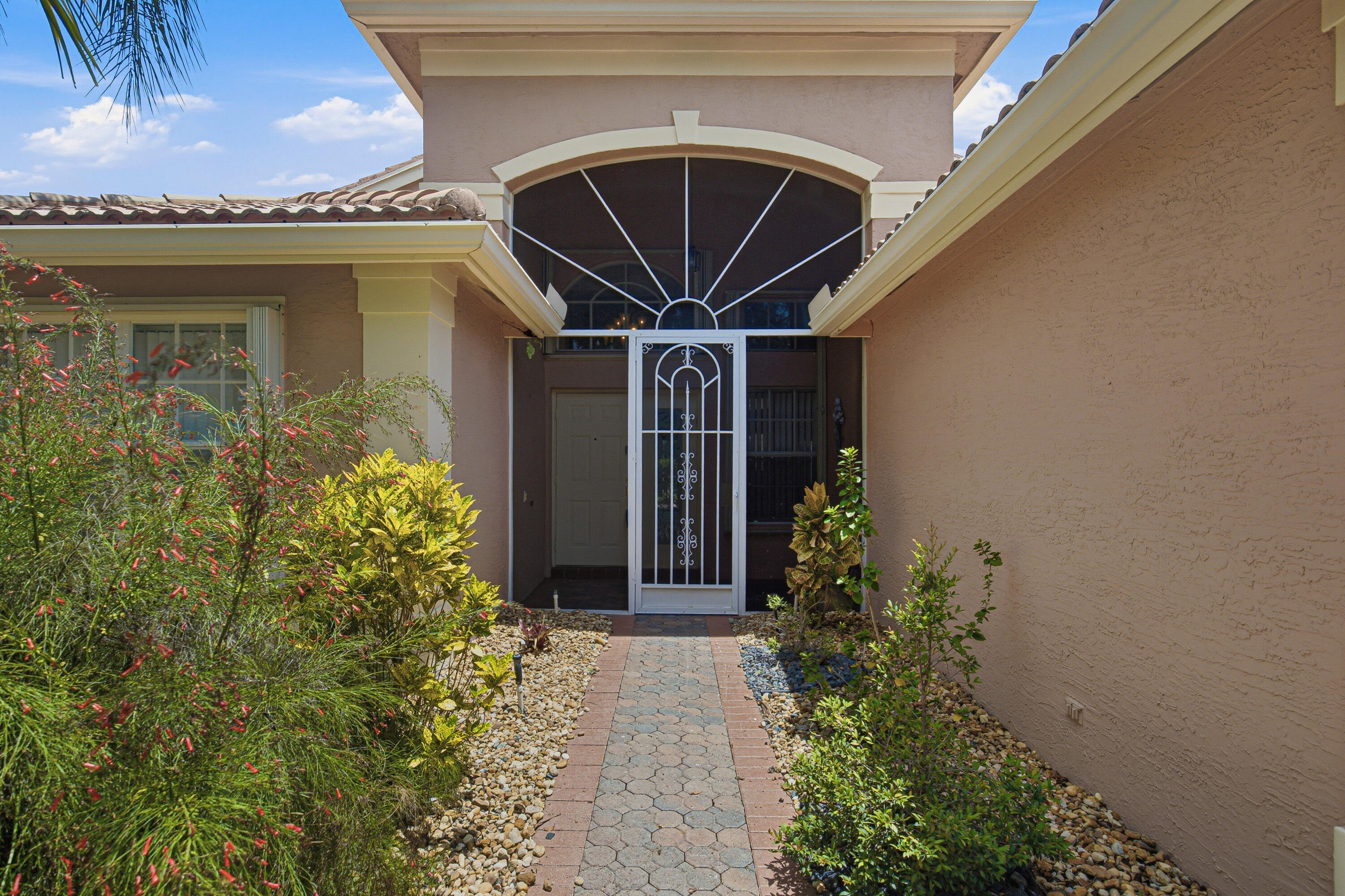 Valencia Shores - Residential