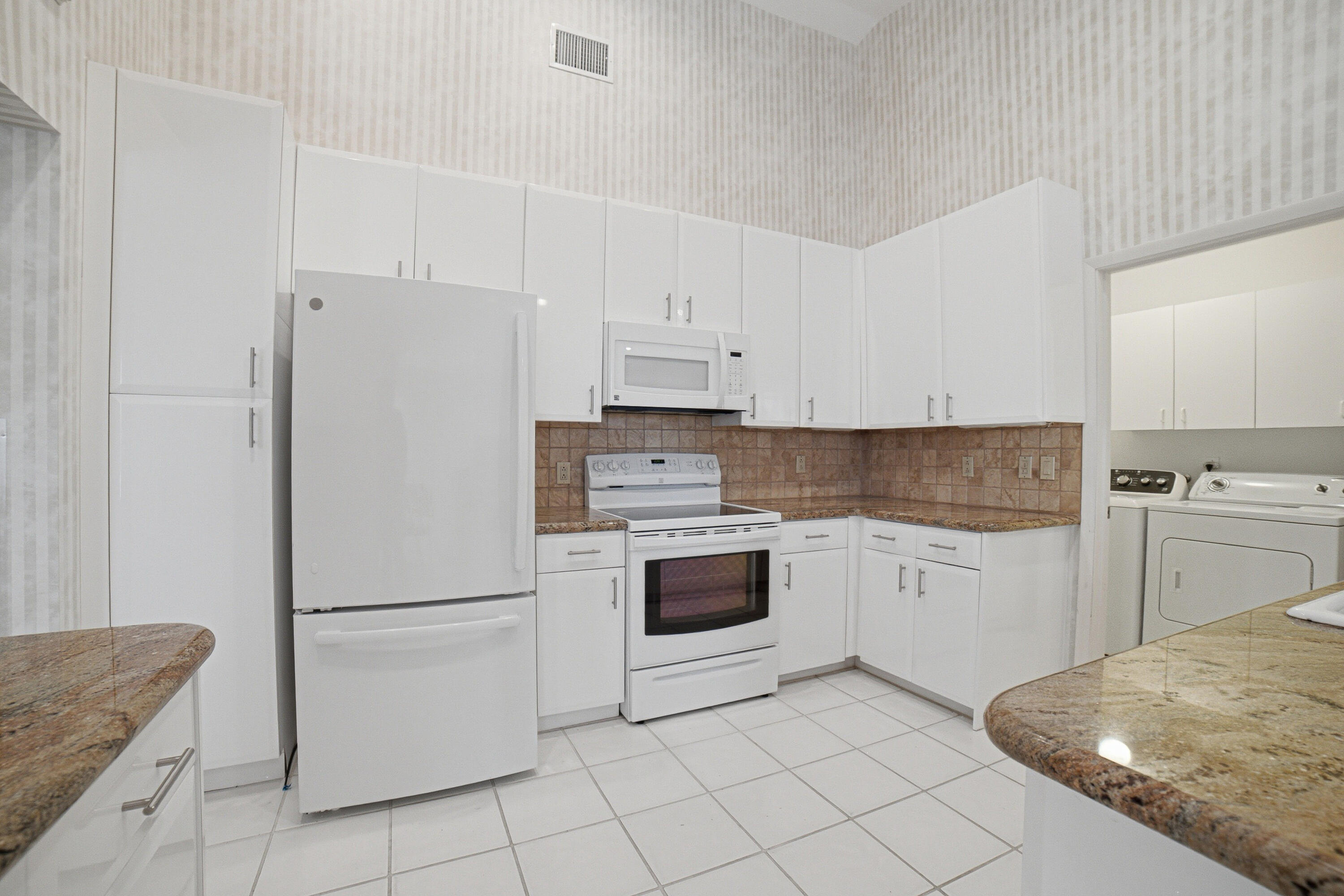 Valencia Shores - Residential