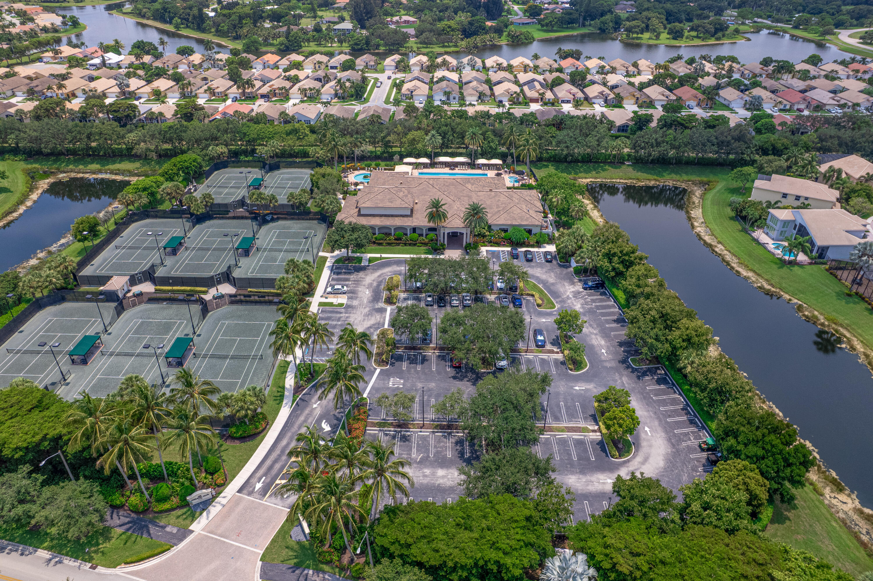 Valencia Shores - Residential
