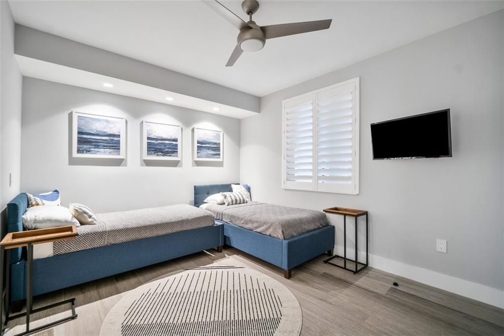 The Pointe - Residential