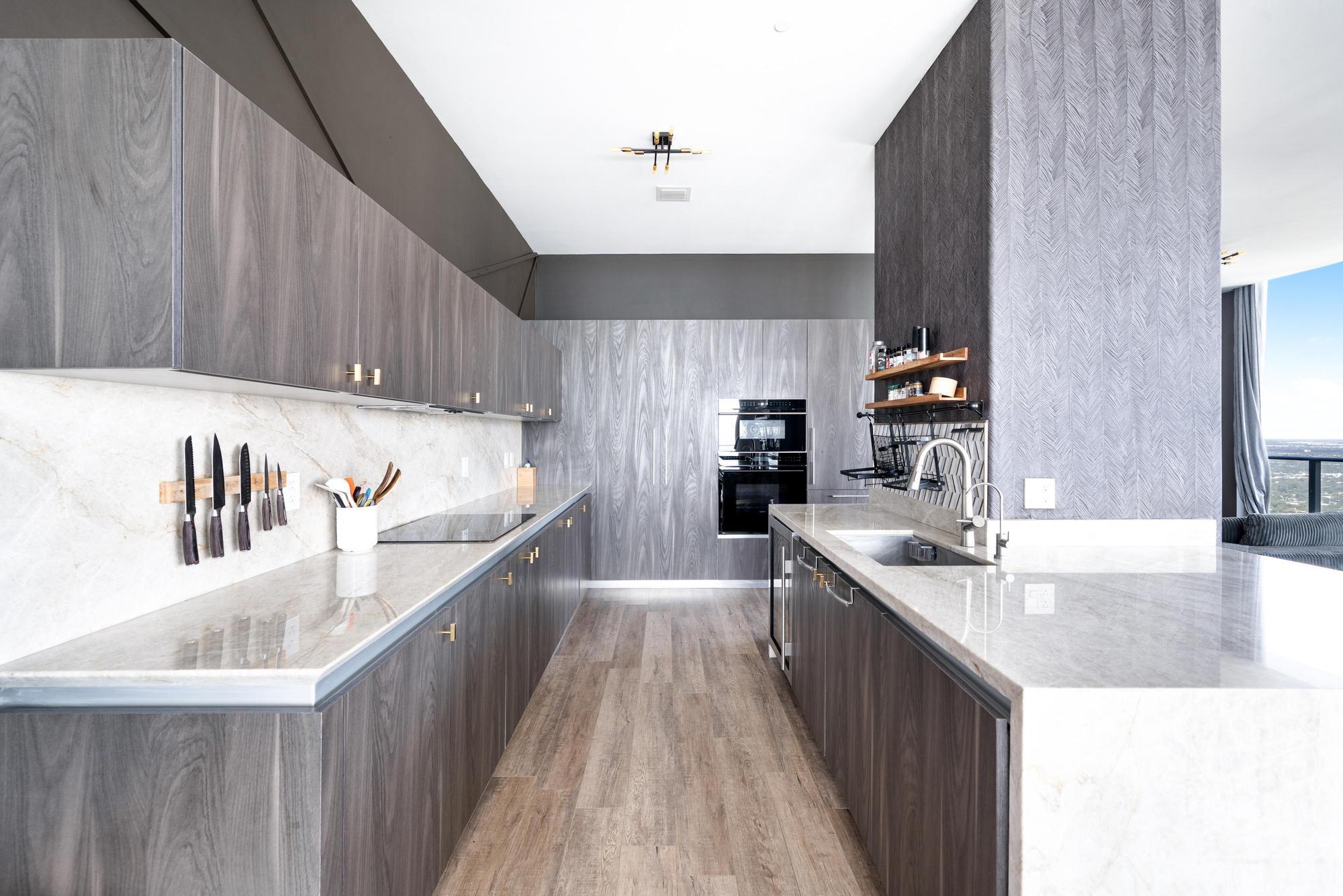 GRAN PARAISO CONDO - Residential