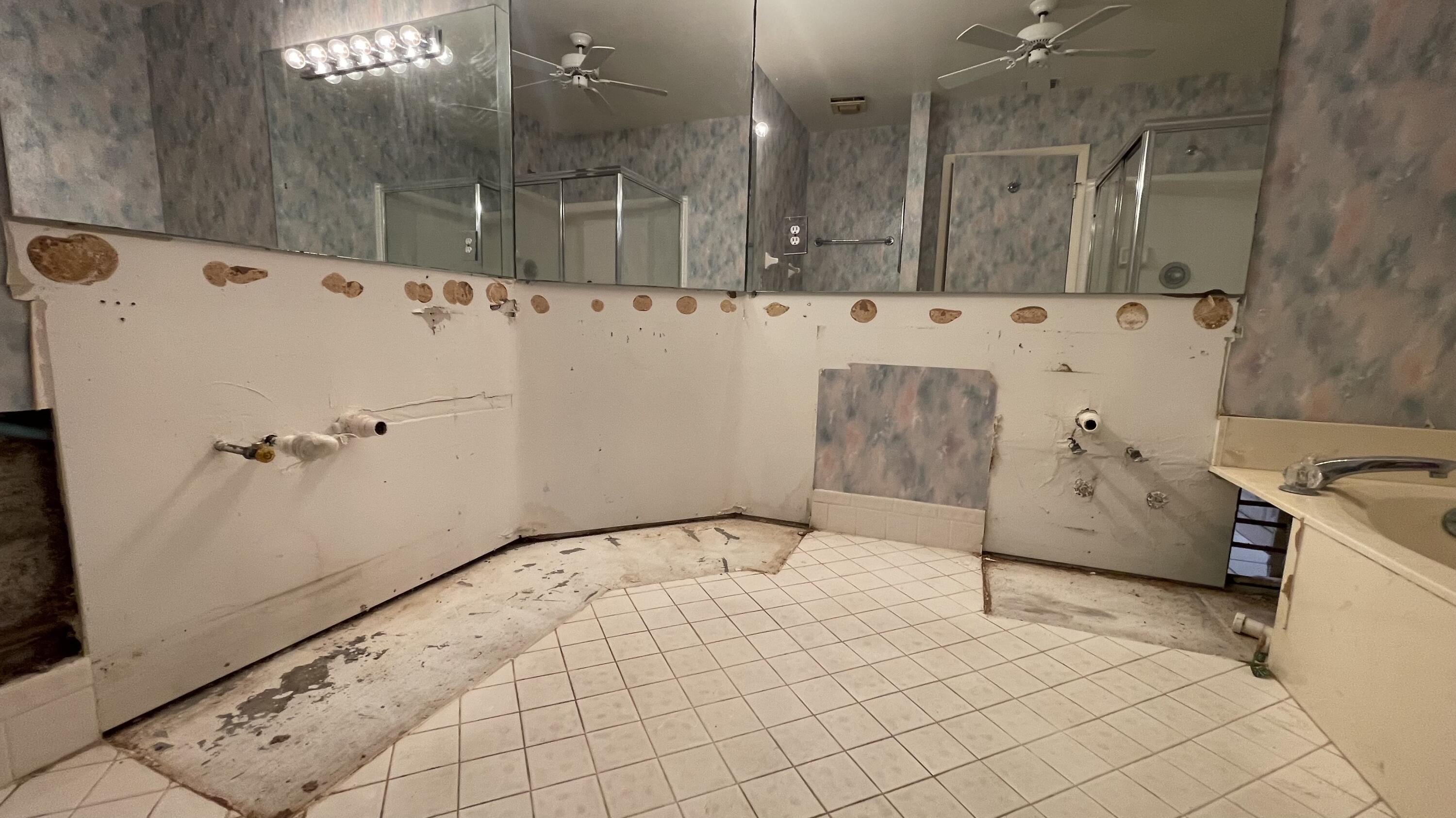 CARRARA VILLAGE CONDO - Residential