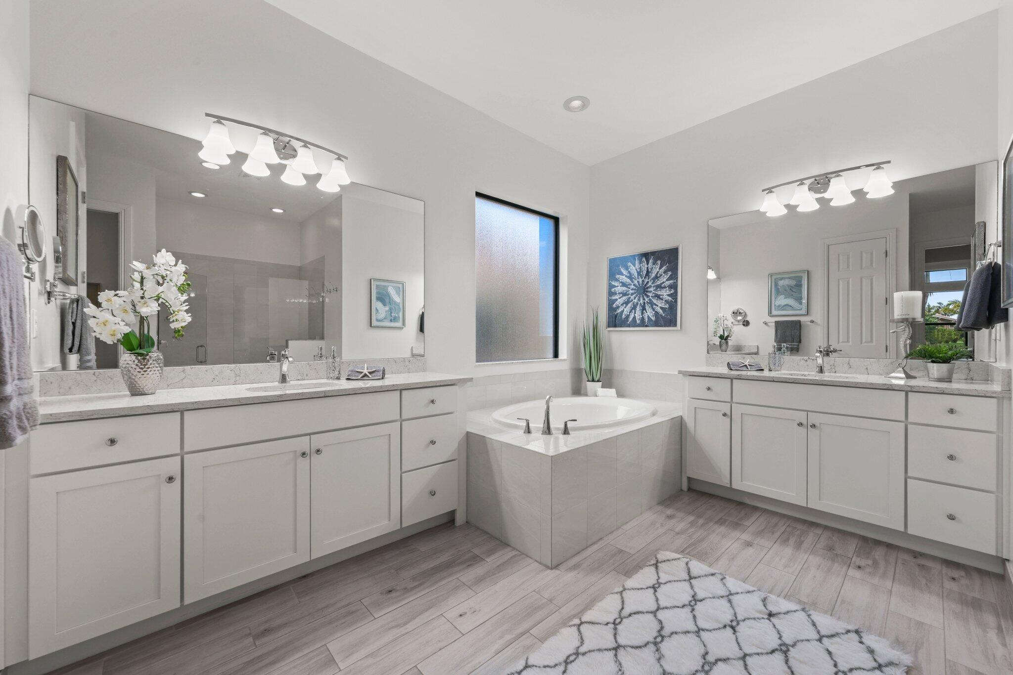 PARKLAND ROYALE - Residential