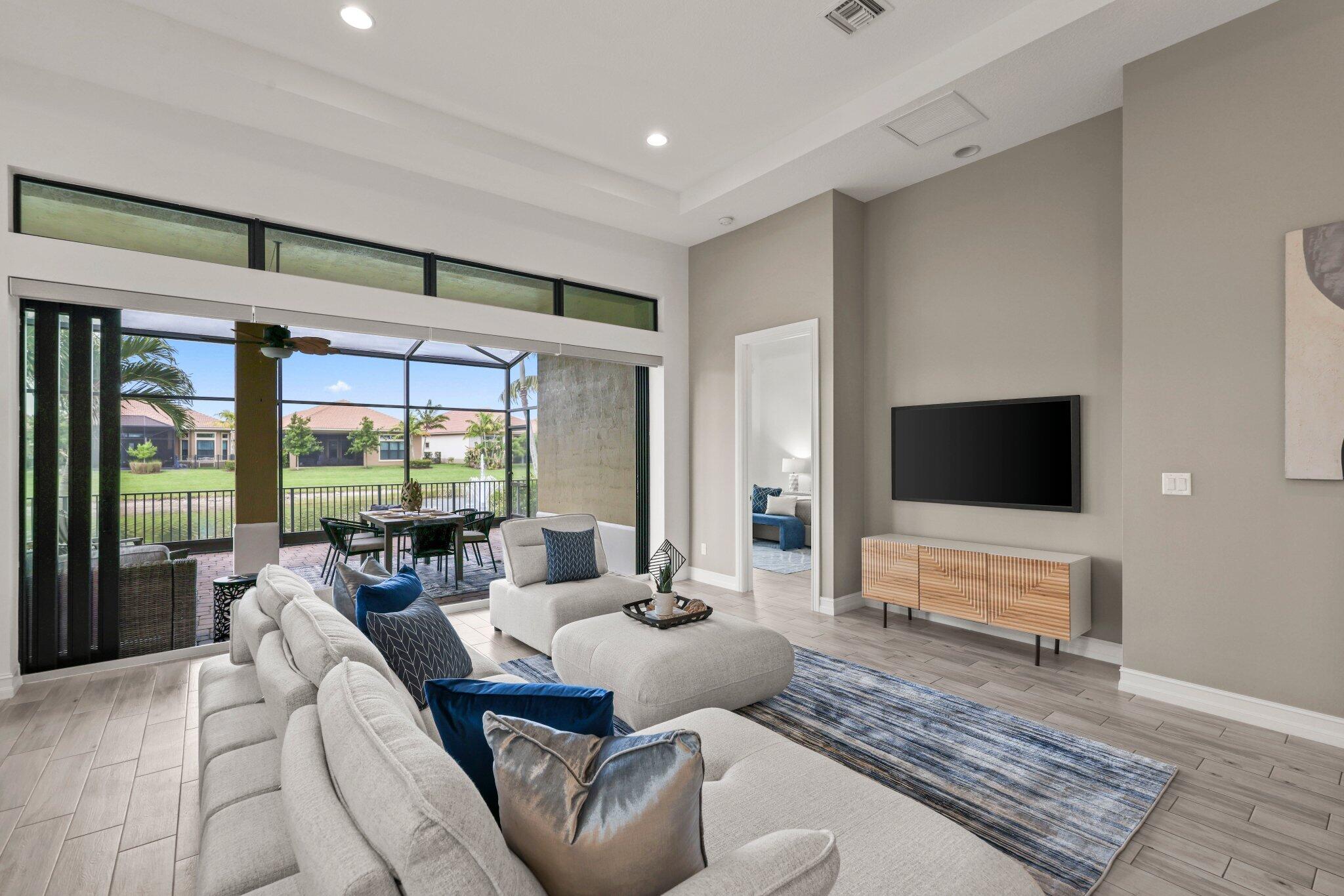 PARKLAND ROYALE - Residential