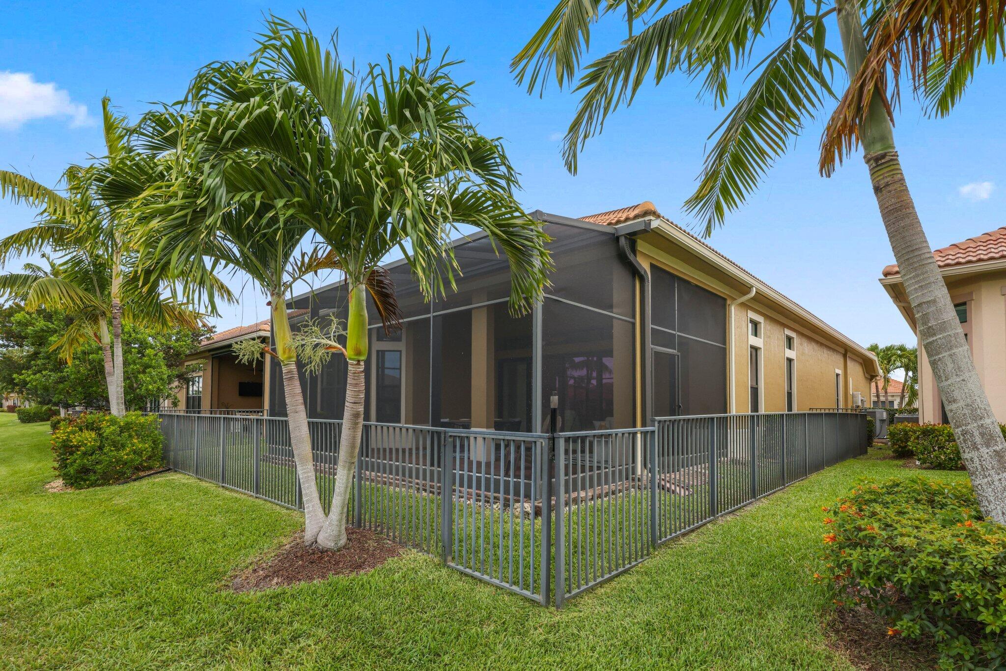 PARKLAND ROYALE - Residential