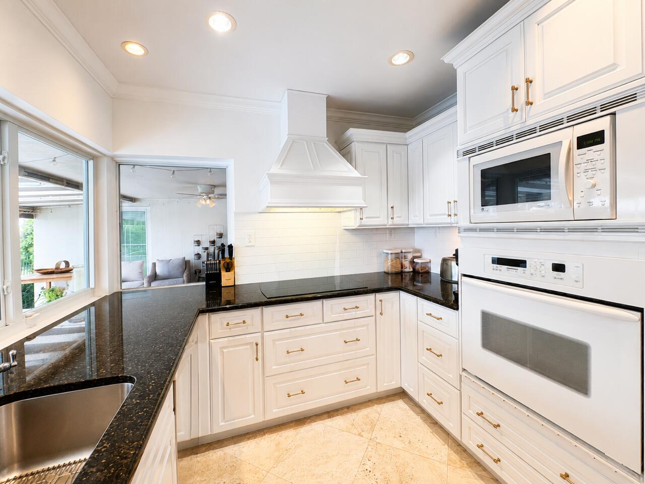 CAMINO GARDENS SEC 2 - Residential Lease