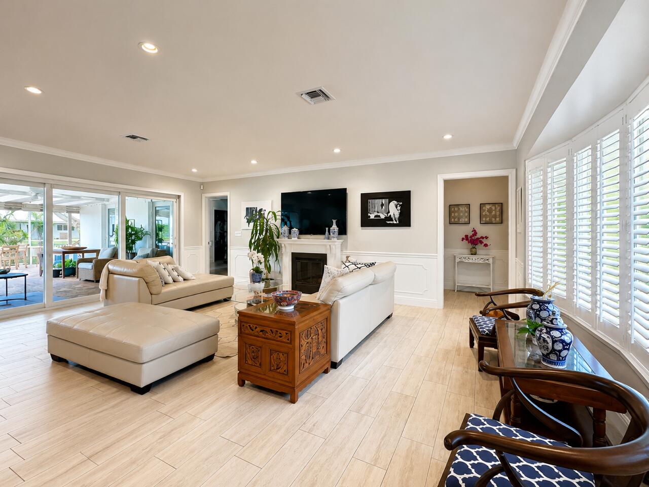 CAMINO GARDENS SEC 2 - Residential Lease