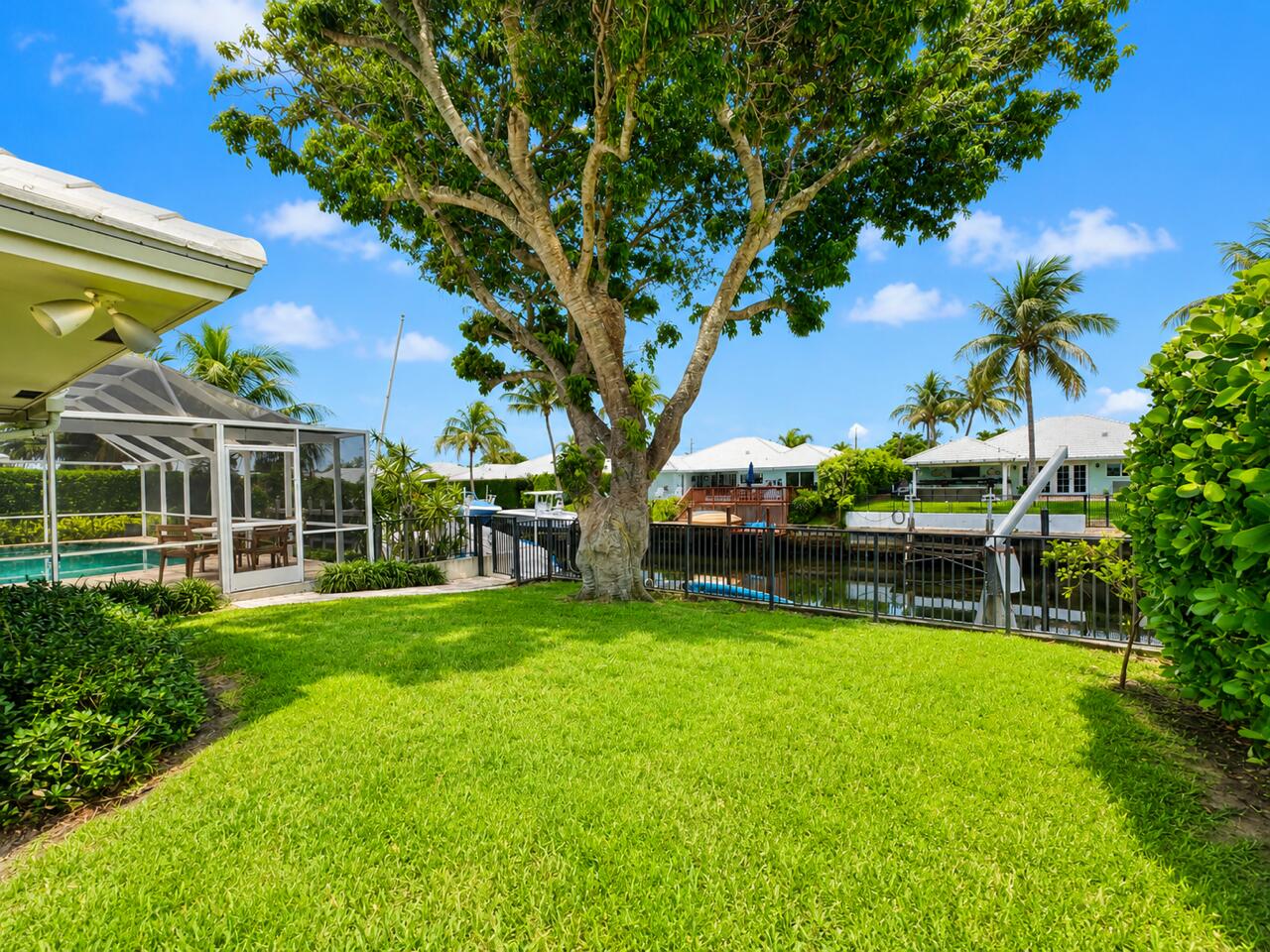 CAMINO GARDENS SEC 2 - Residential Lease