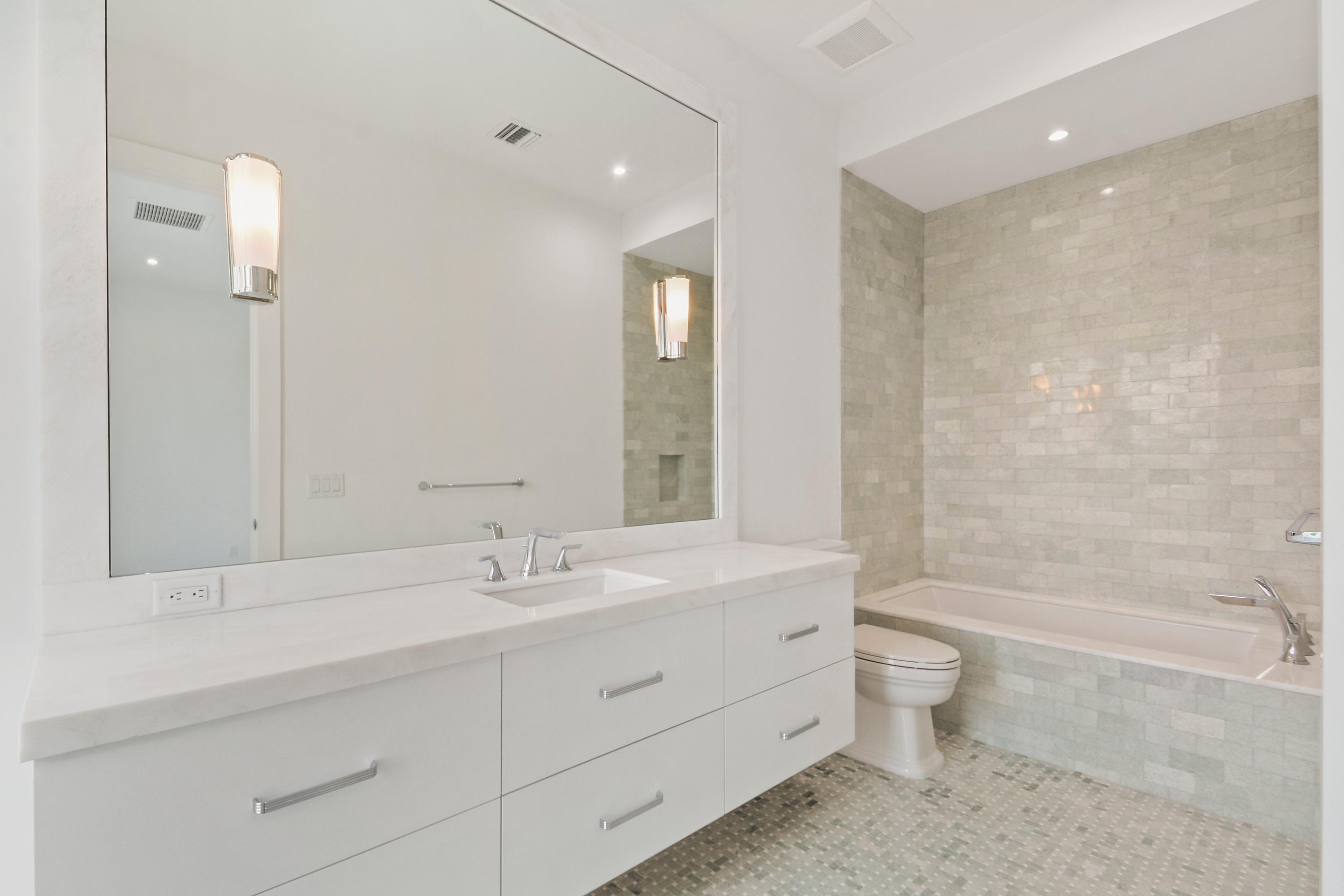 ST ANDREWS COUNTRY CLUB - Residential