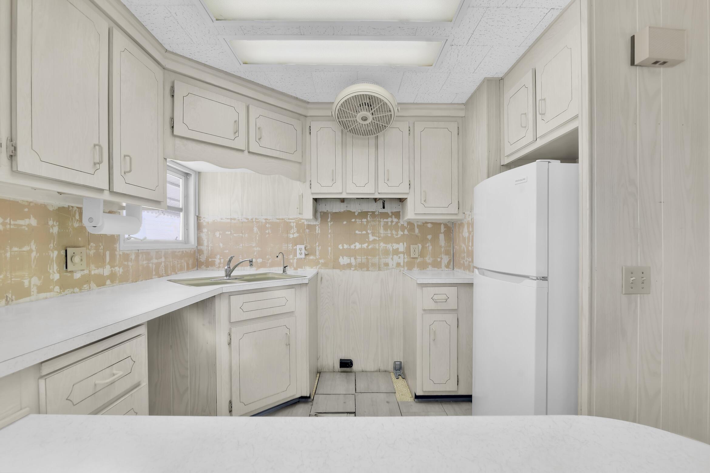 BRINY BREEZES INC - Residential