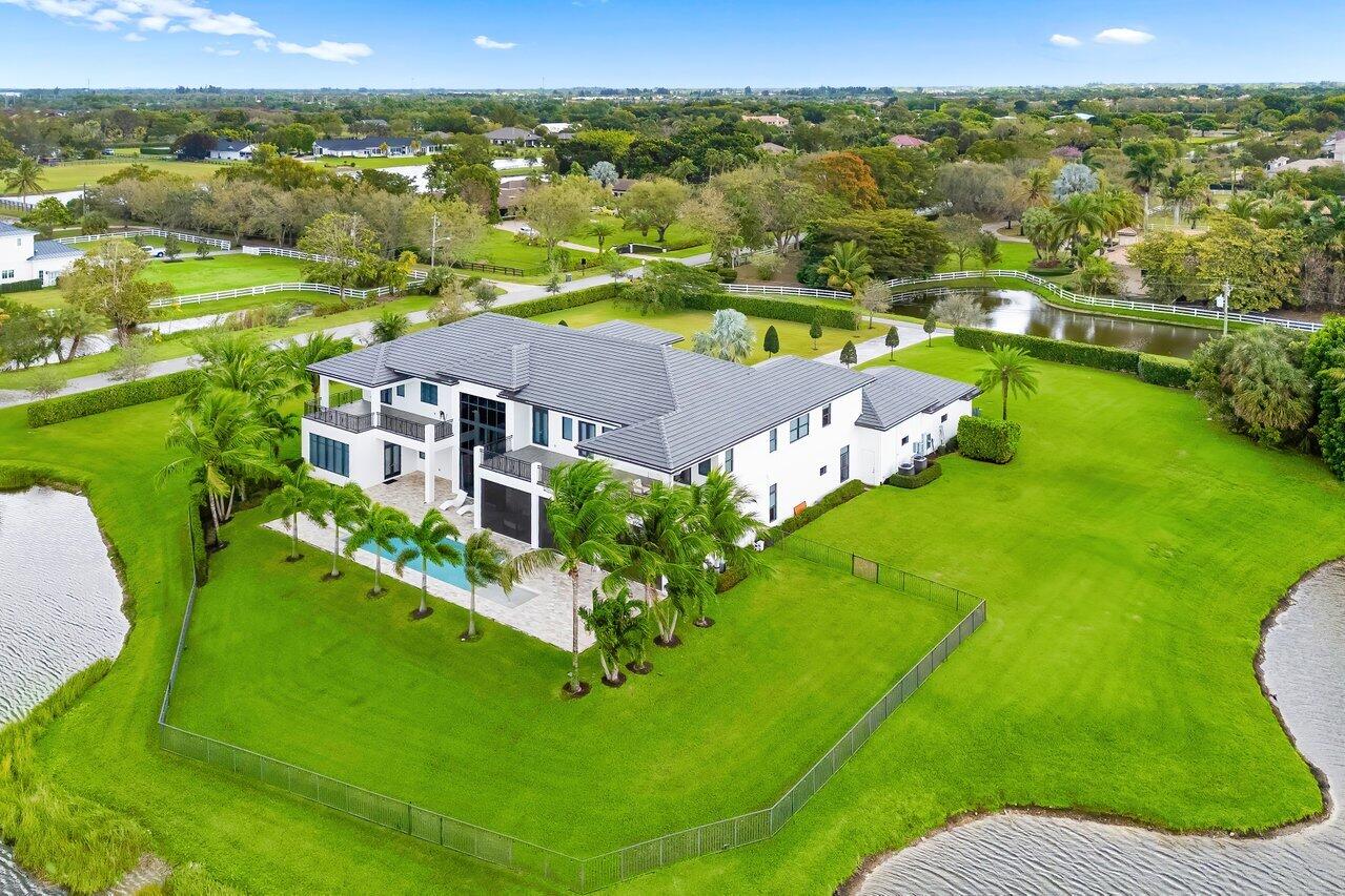 PALM BEACH FARMS CO 3 - Residential