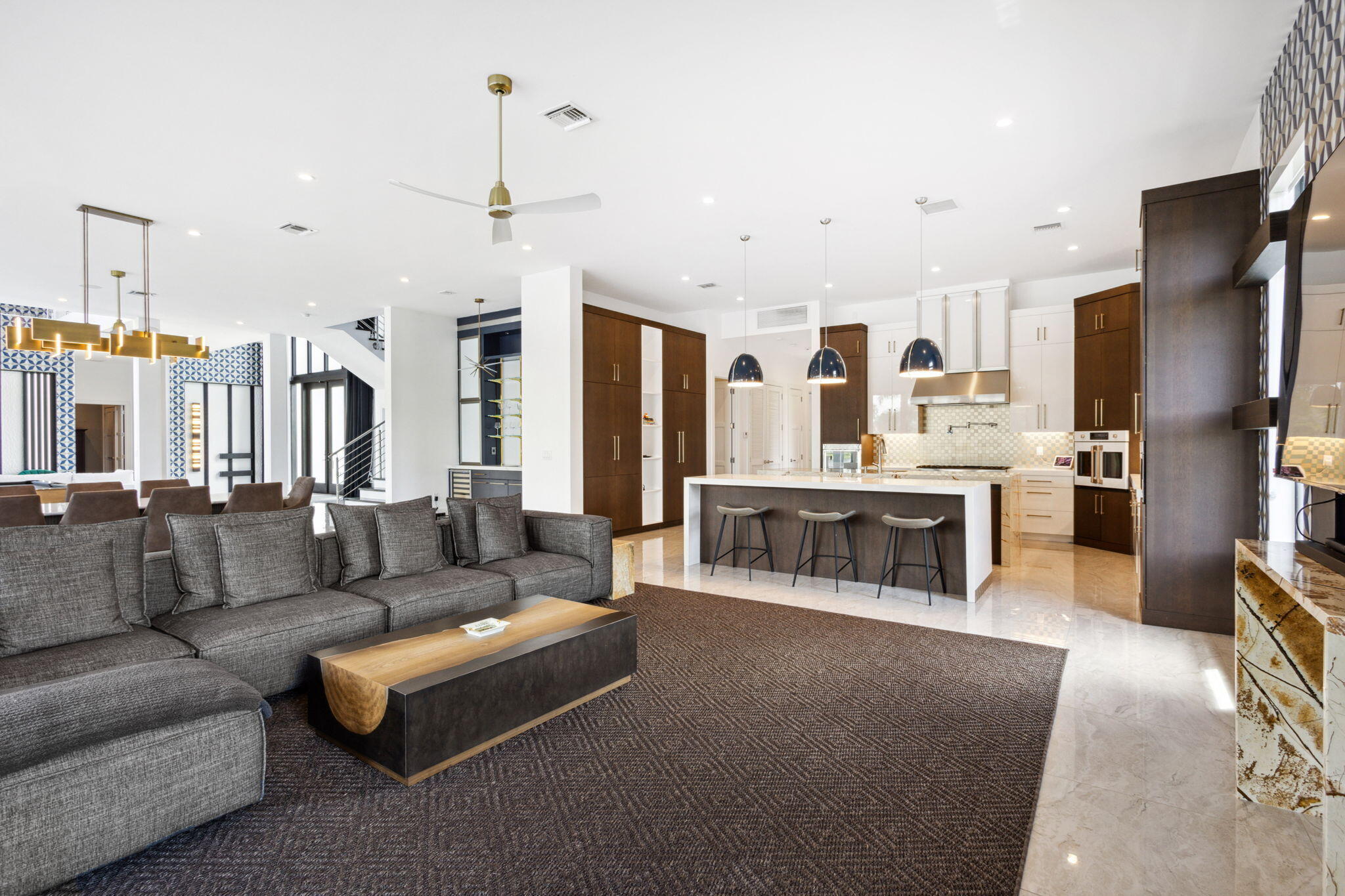 PALM BEACH FARMS CO 3 - Residential