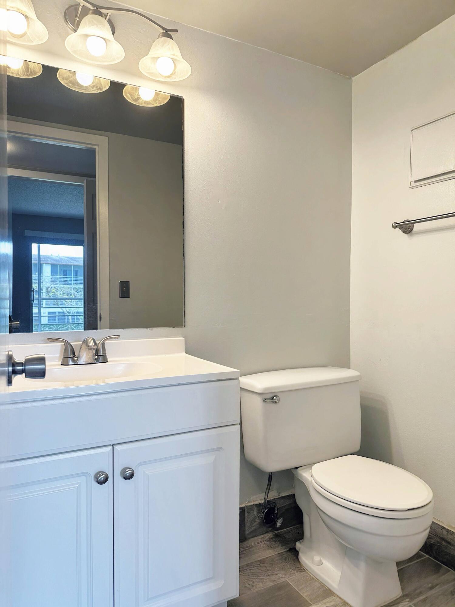 MANSFIELD AT CENTURY VILLAGE CONDO - Residential Lease