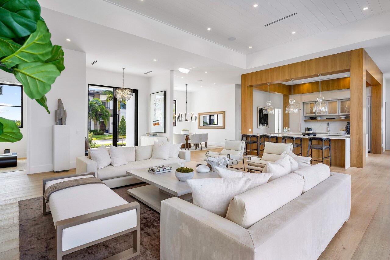 BLUE CYPRESS REPL AT PALM BEACH POLO & COUNTRY CLU - Residential