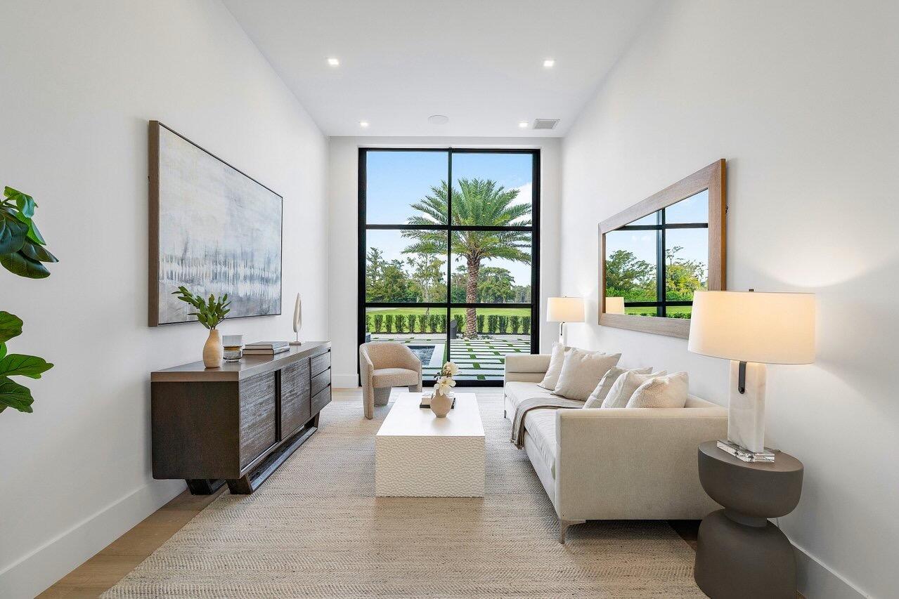 BLUE CYPRESS REPL AT PALM BEACH POLO & COUNTRY CLU - Residential
