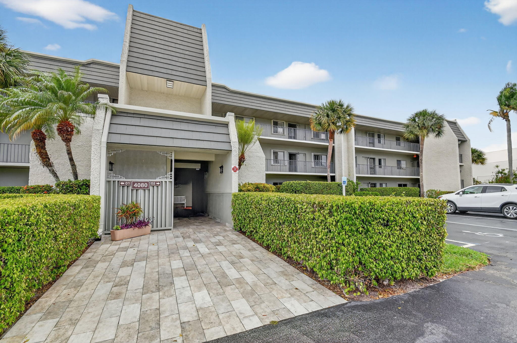 FOUNTAINS OF PALM BEACH CONDO 7 - Residential Lease