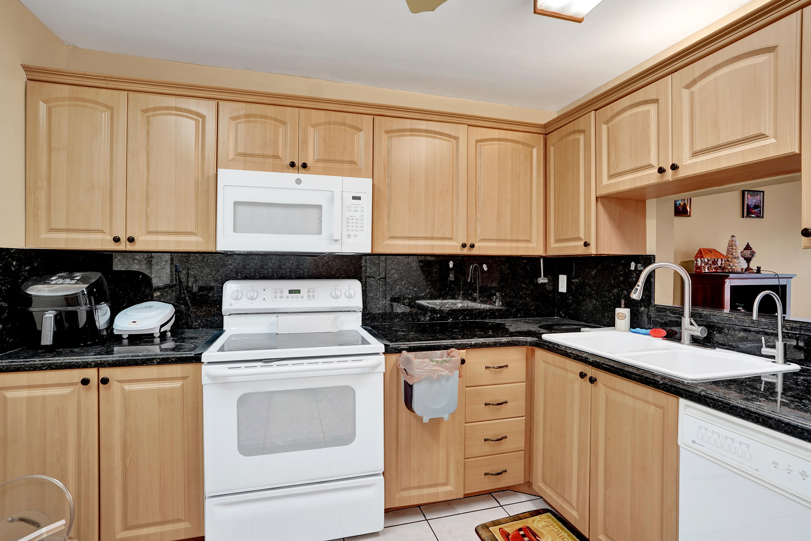 JEFFERSON OF CORAL SPRINGS - Residential