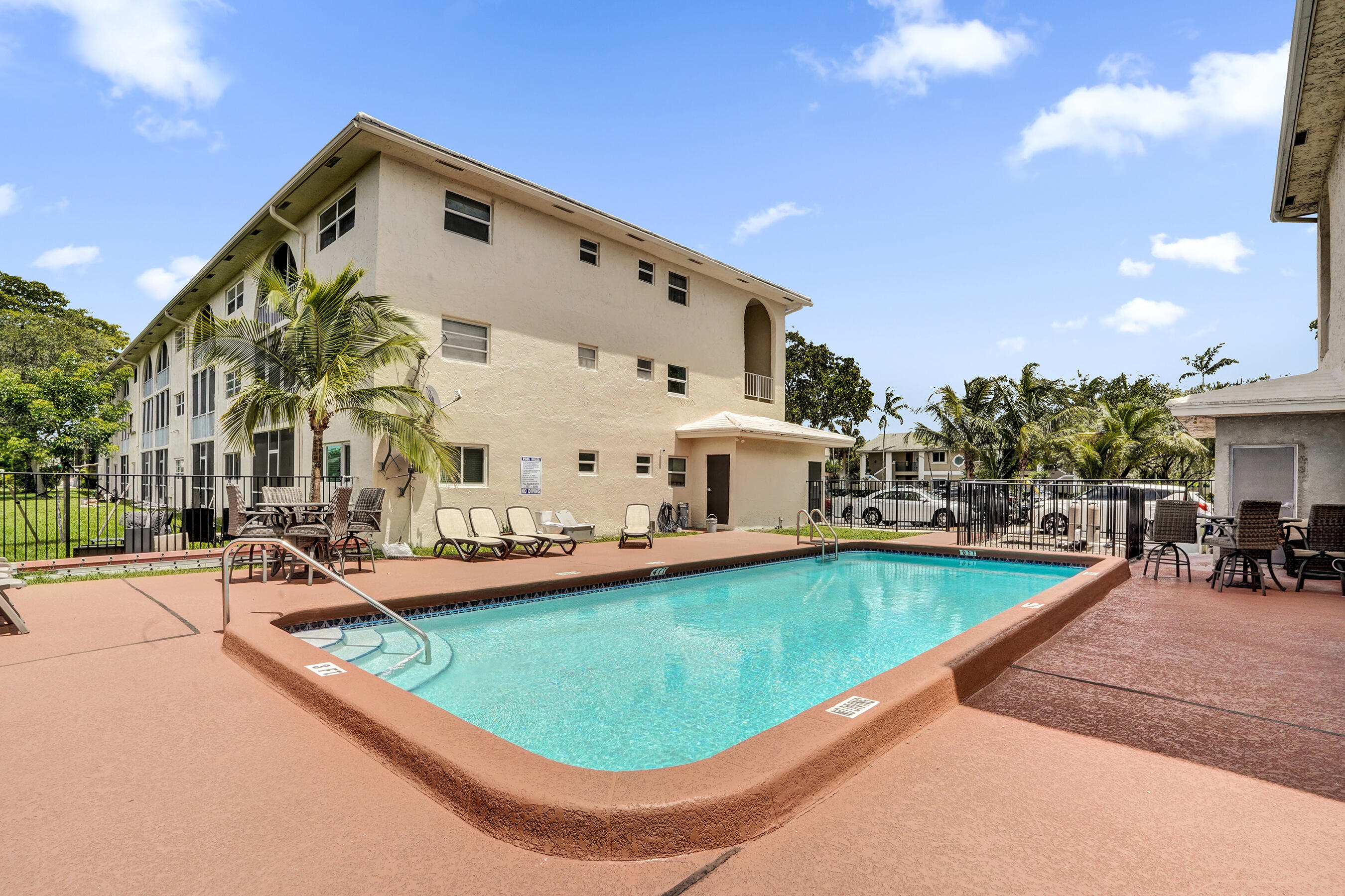 JEFFERSON OF CORAL SPRINGS - Residential