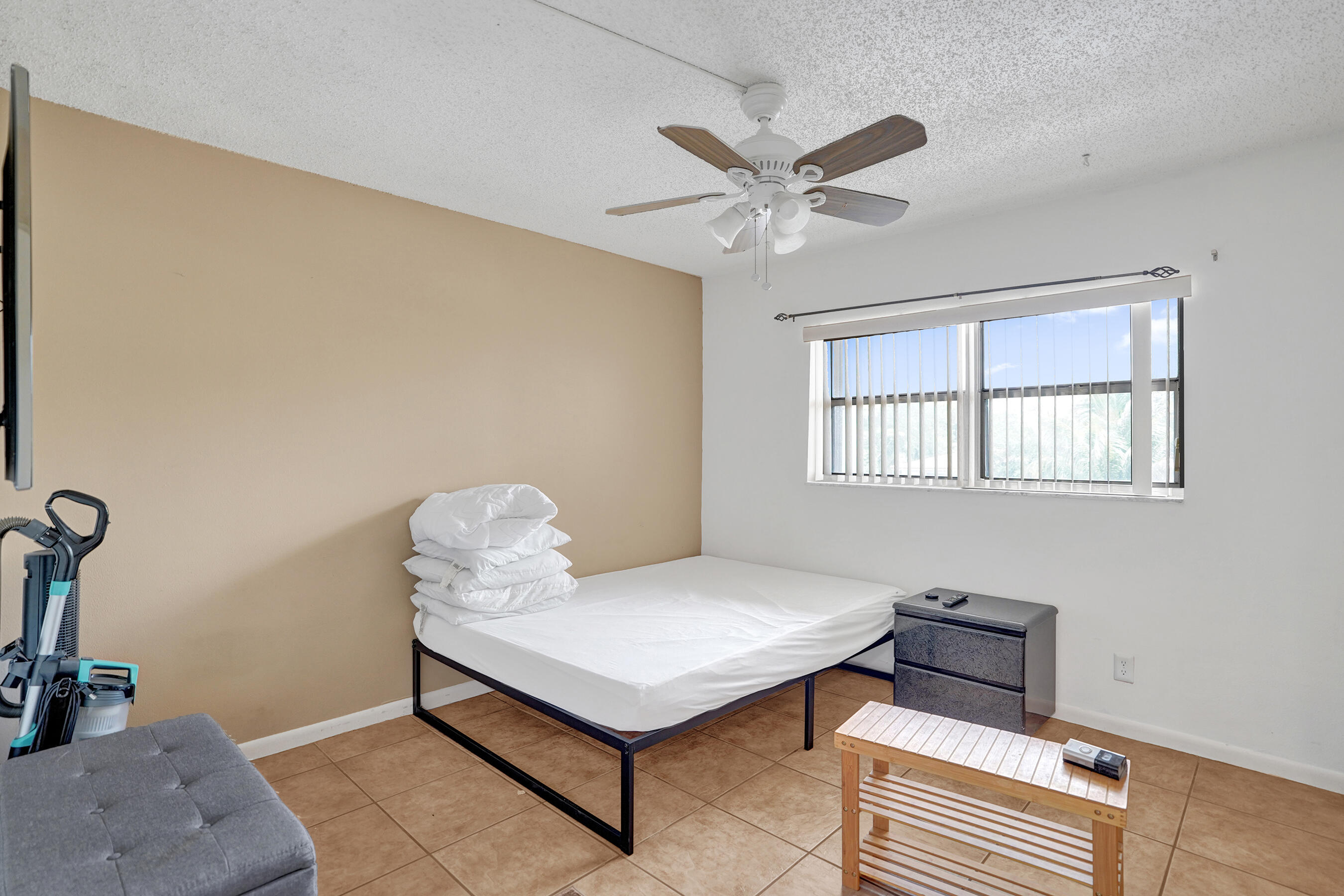 JEFFERSON OF CORAL SPRINGS - Residential