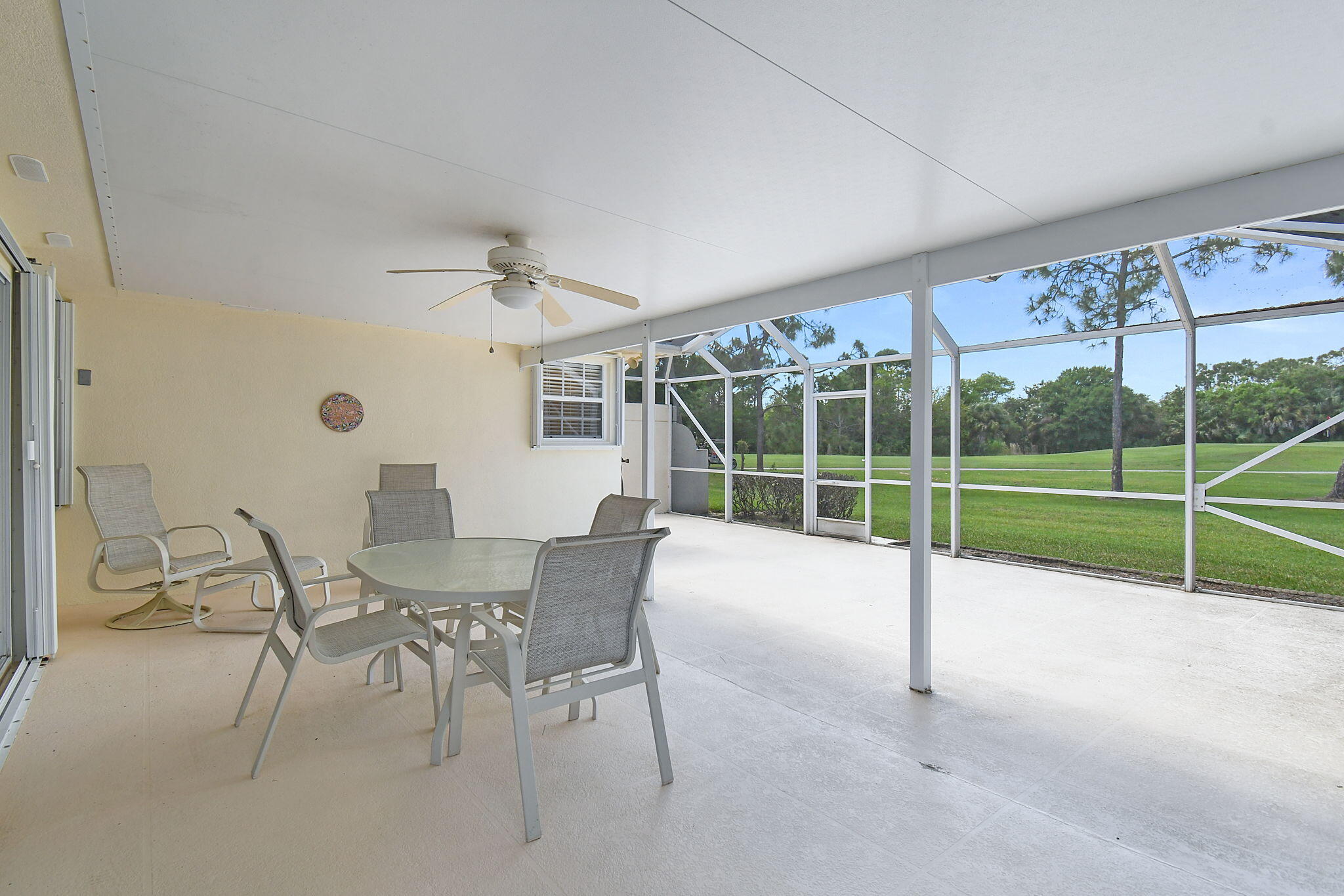 DOUBLE TREE - Residential