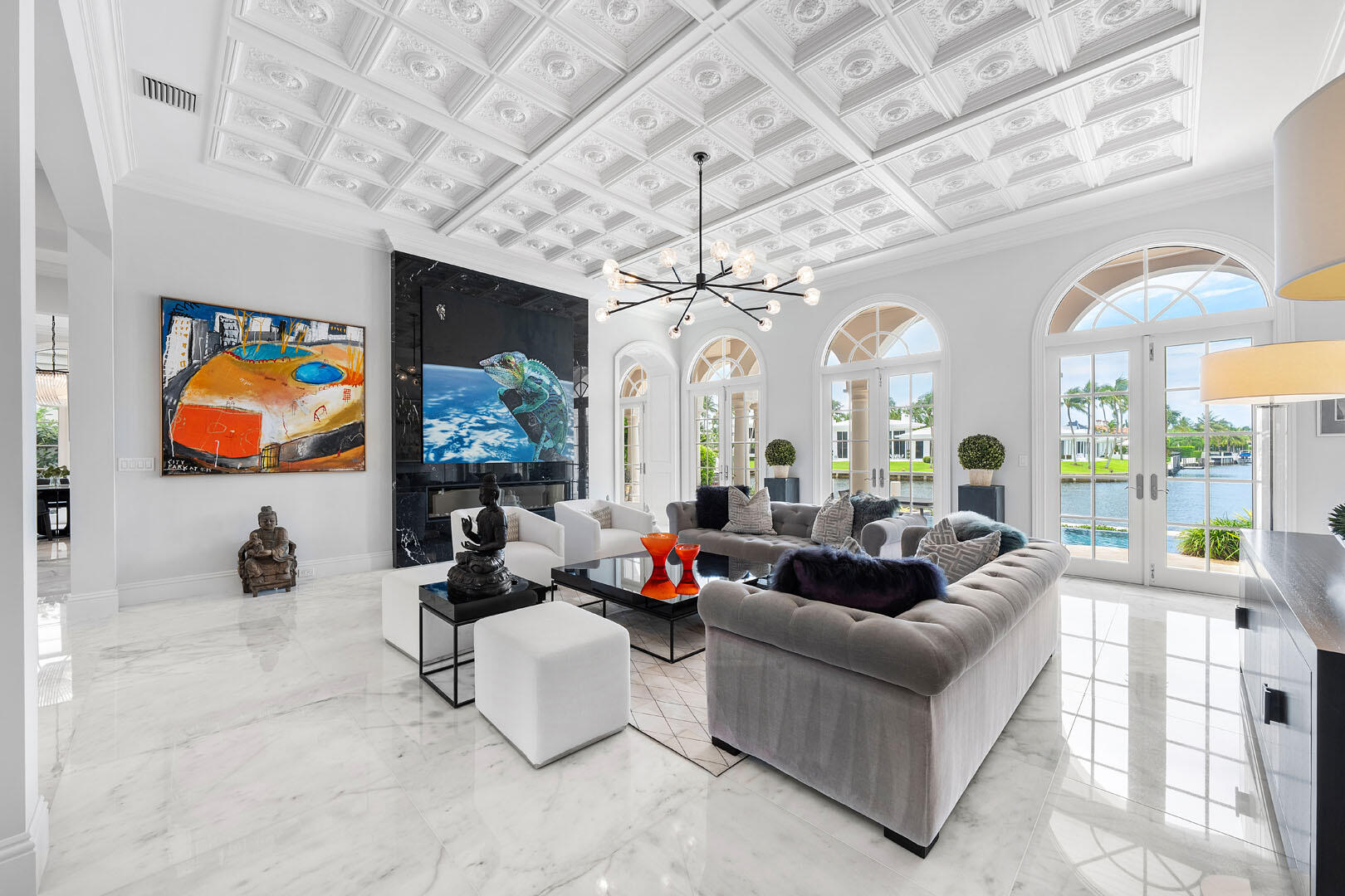 ROYAL PALM YACHT & COUNTRY CLUB - Residential