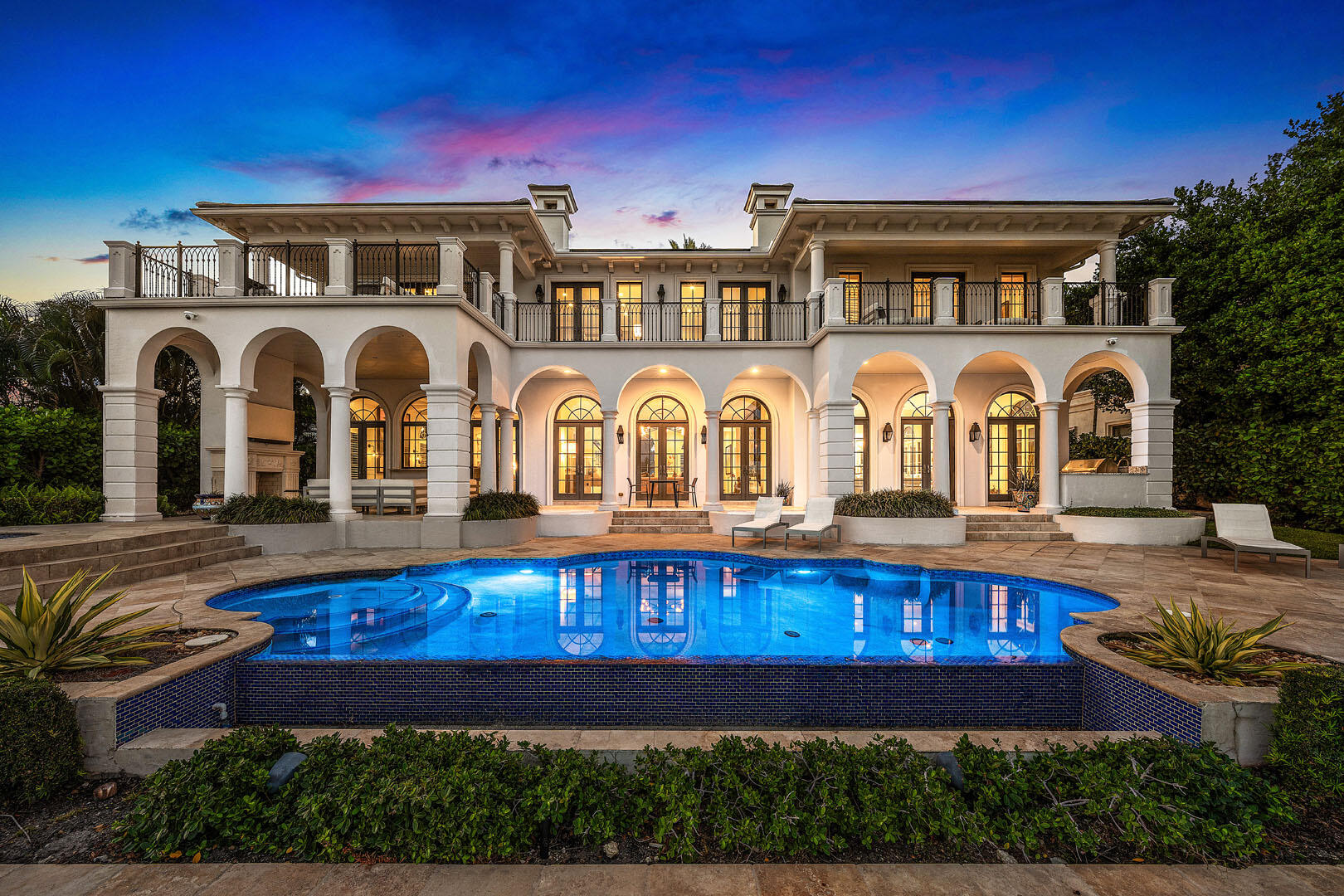 ROYAL PALM YACHT & COUNTRY CLUB - Residential
