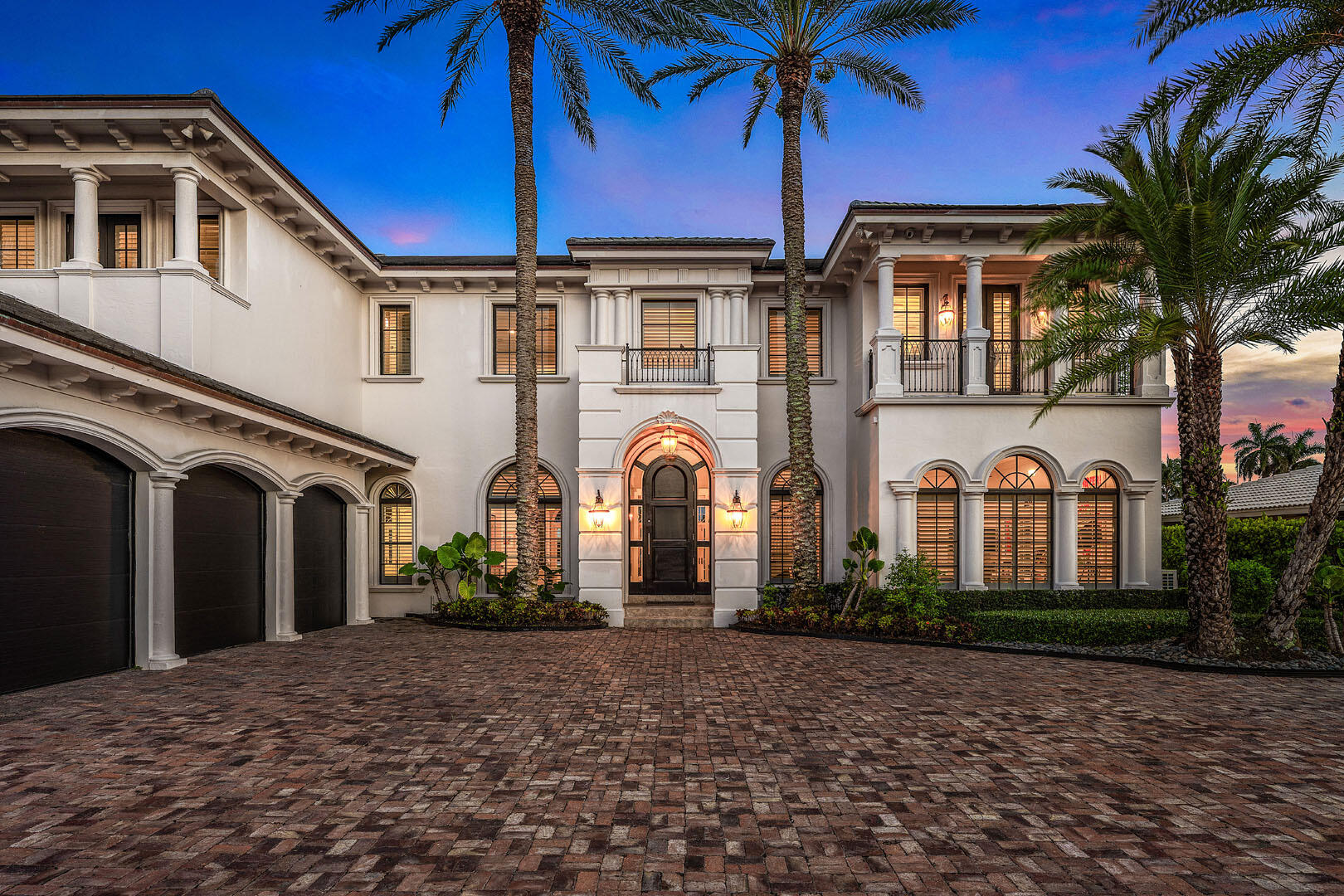 ROYAL PALM YACHT & COUNTRY CLUB - Residential