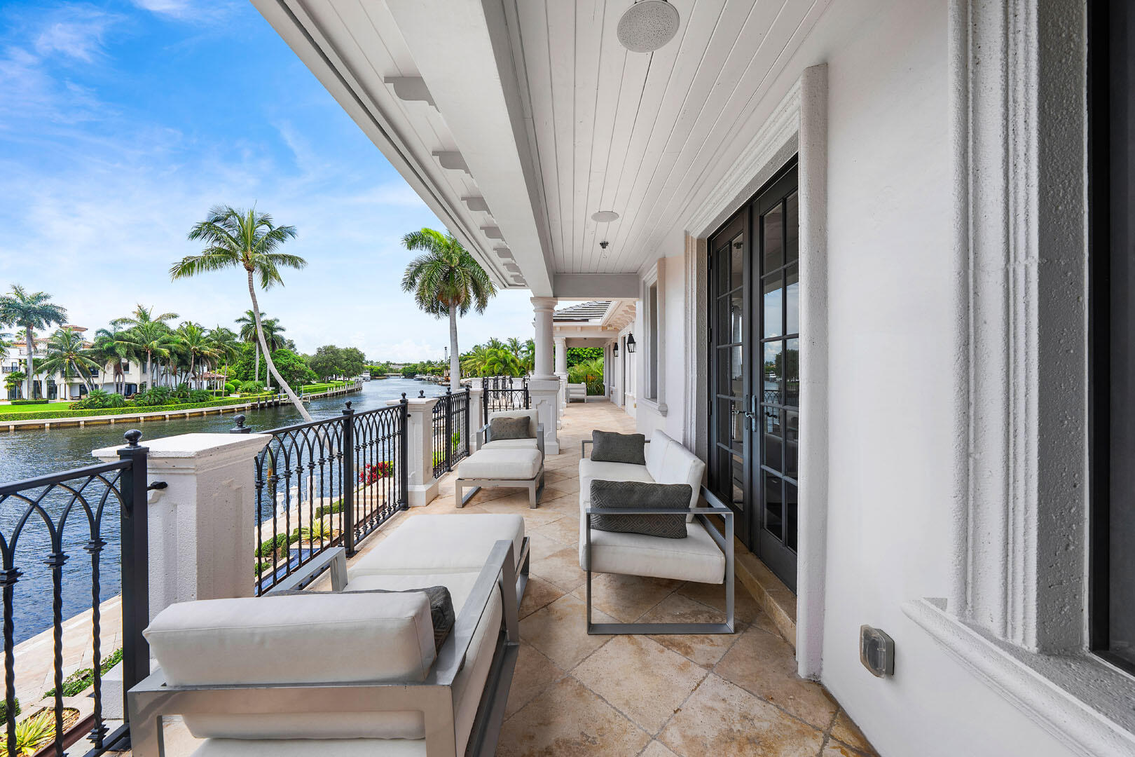 ROYAL PALM YACHT & COUNTRY CLUB - Residential