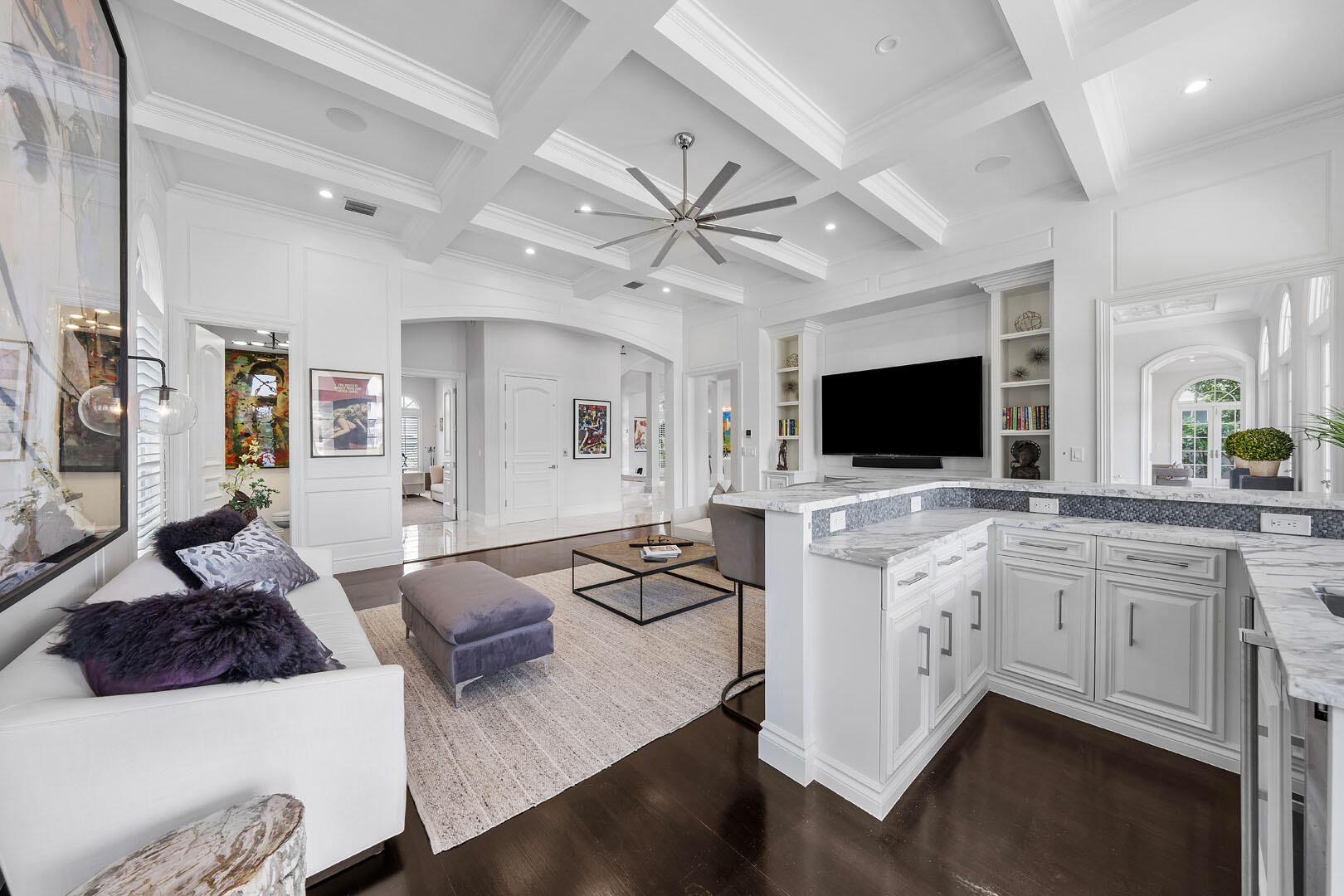 ROYAL PALM YACHT & COUNTRY CLUB - Residential