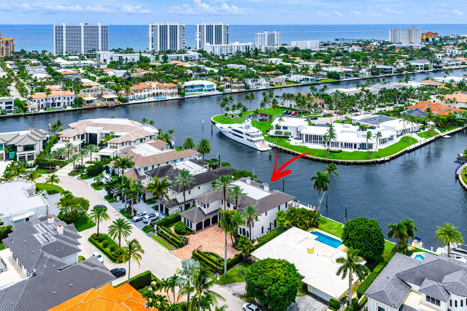 ROYAL PALM YACHT & COUNTRY CLUB - Residential
