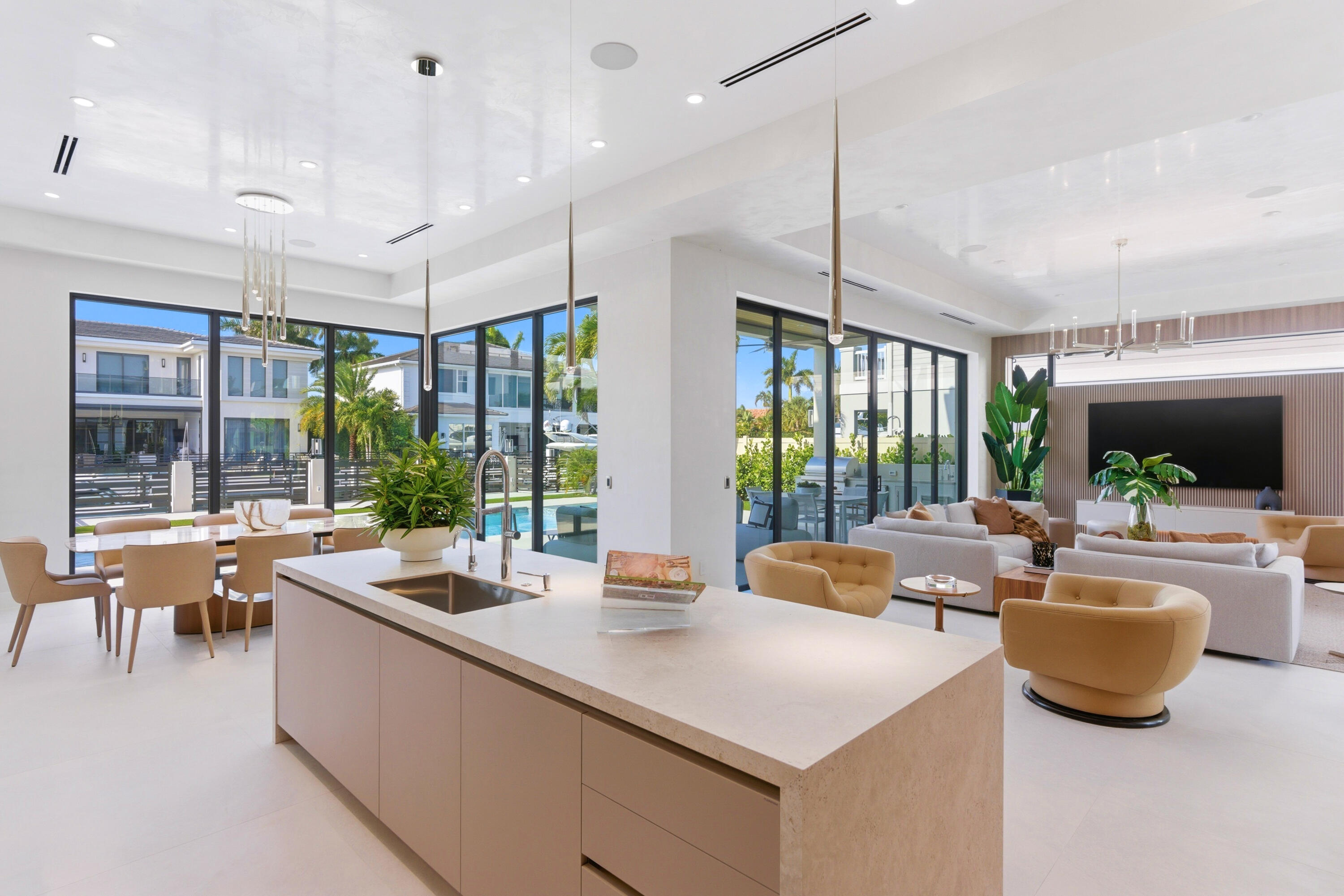 GOLDEN HARBOUR - Residential