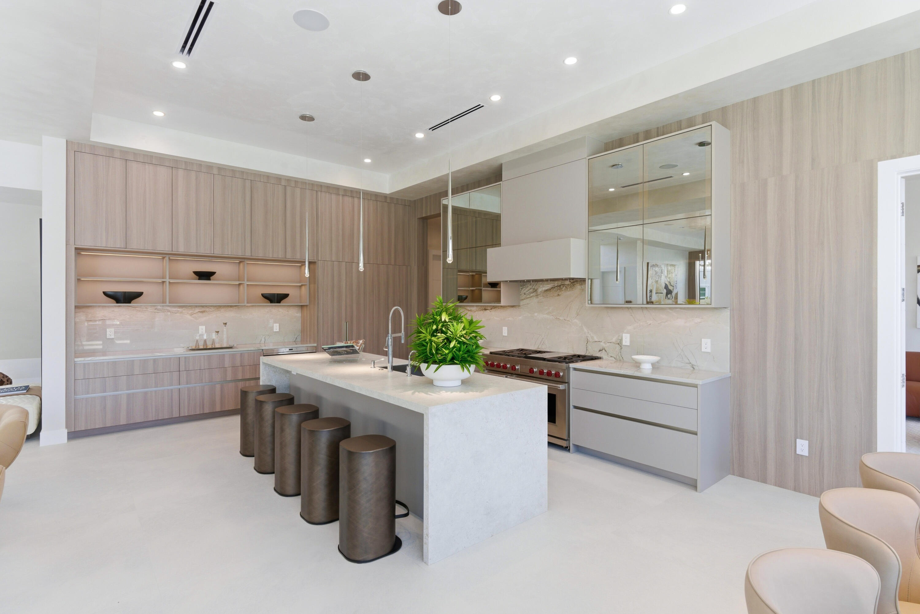 GOLDEN HARBOUR - Residential