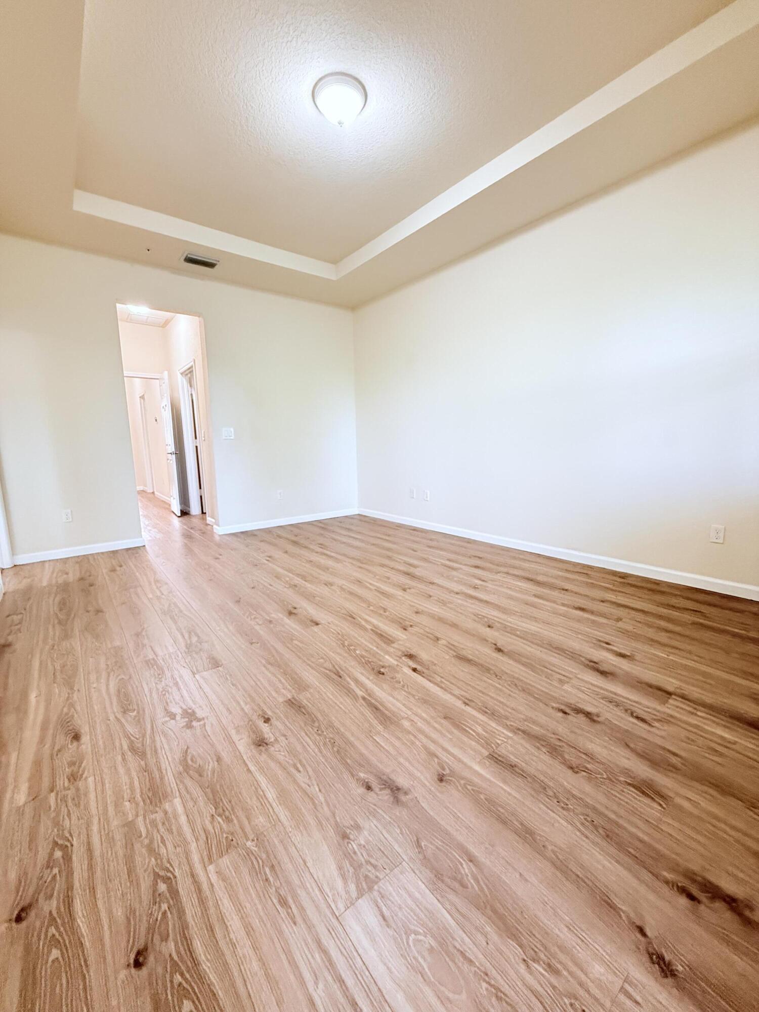 PALOMA LAKES PLAT - Residential Lease