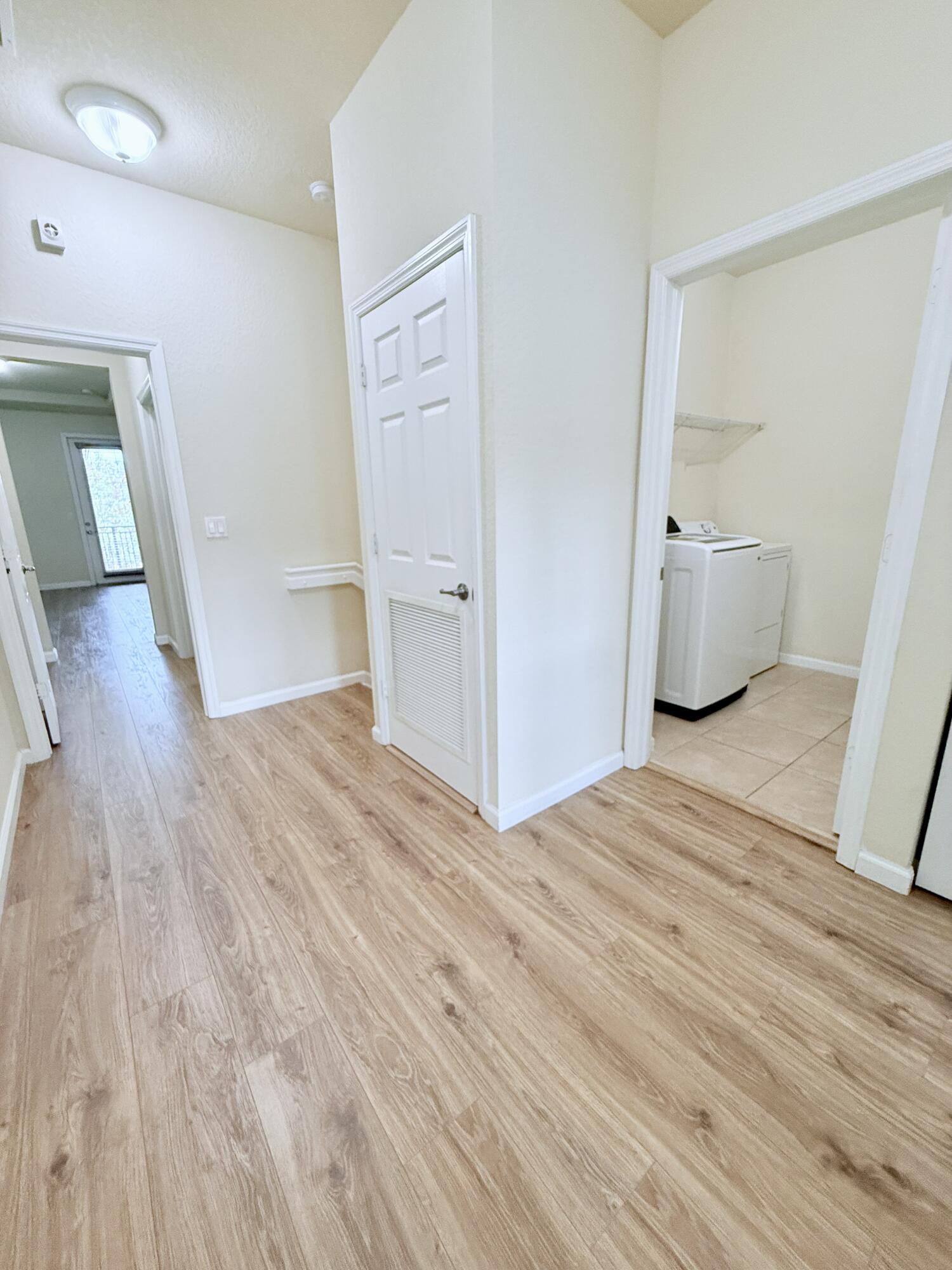 PALOMA LAKES PLAT - Residential Lease