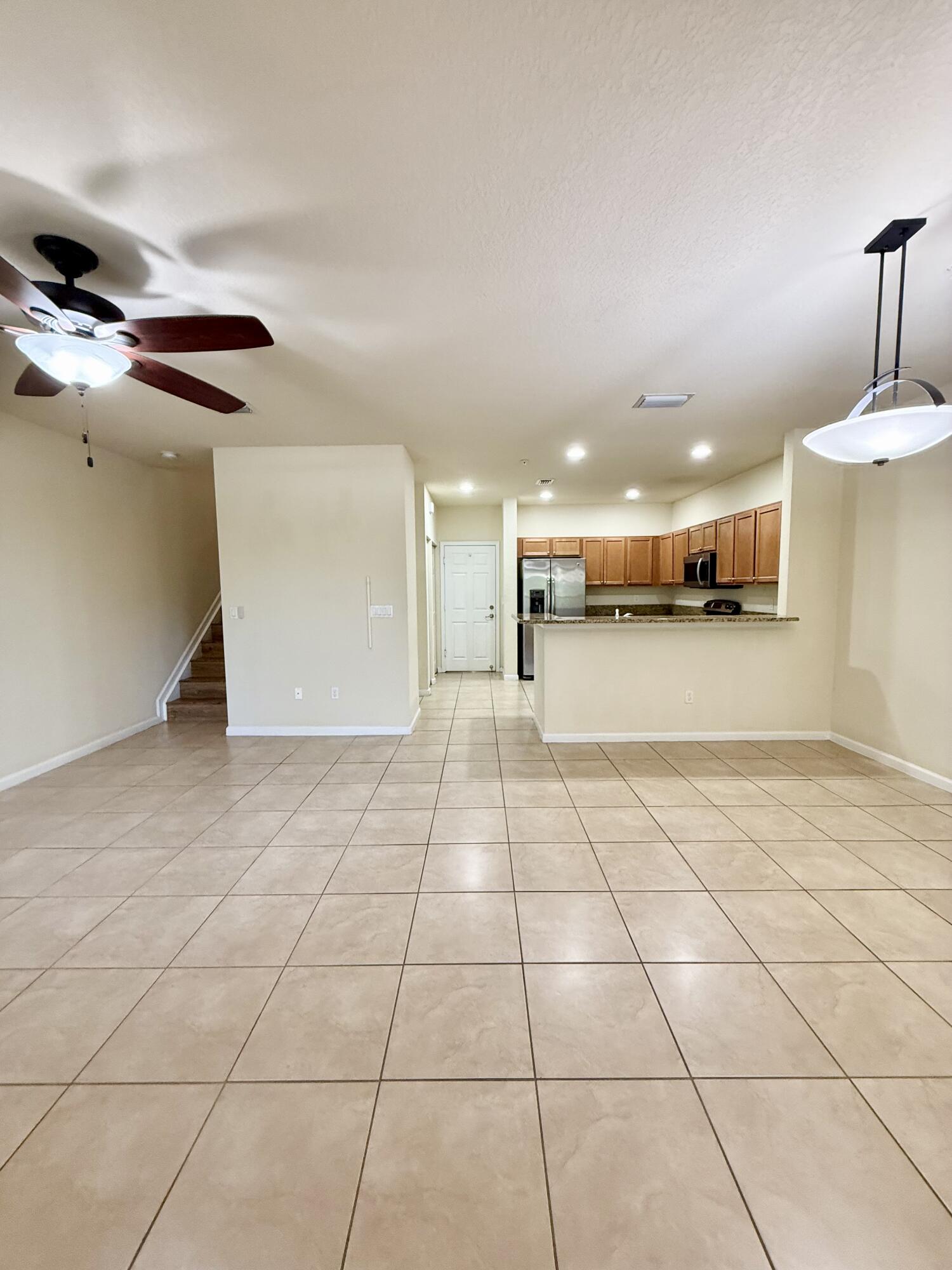 PALOMA LAKES PLAT - Residential Lease