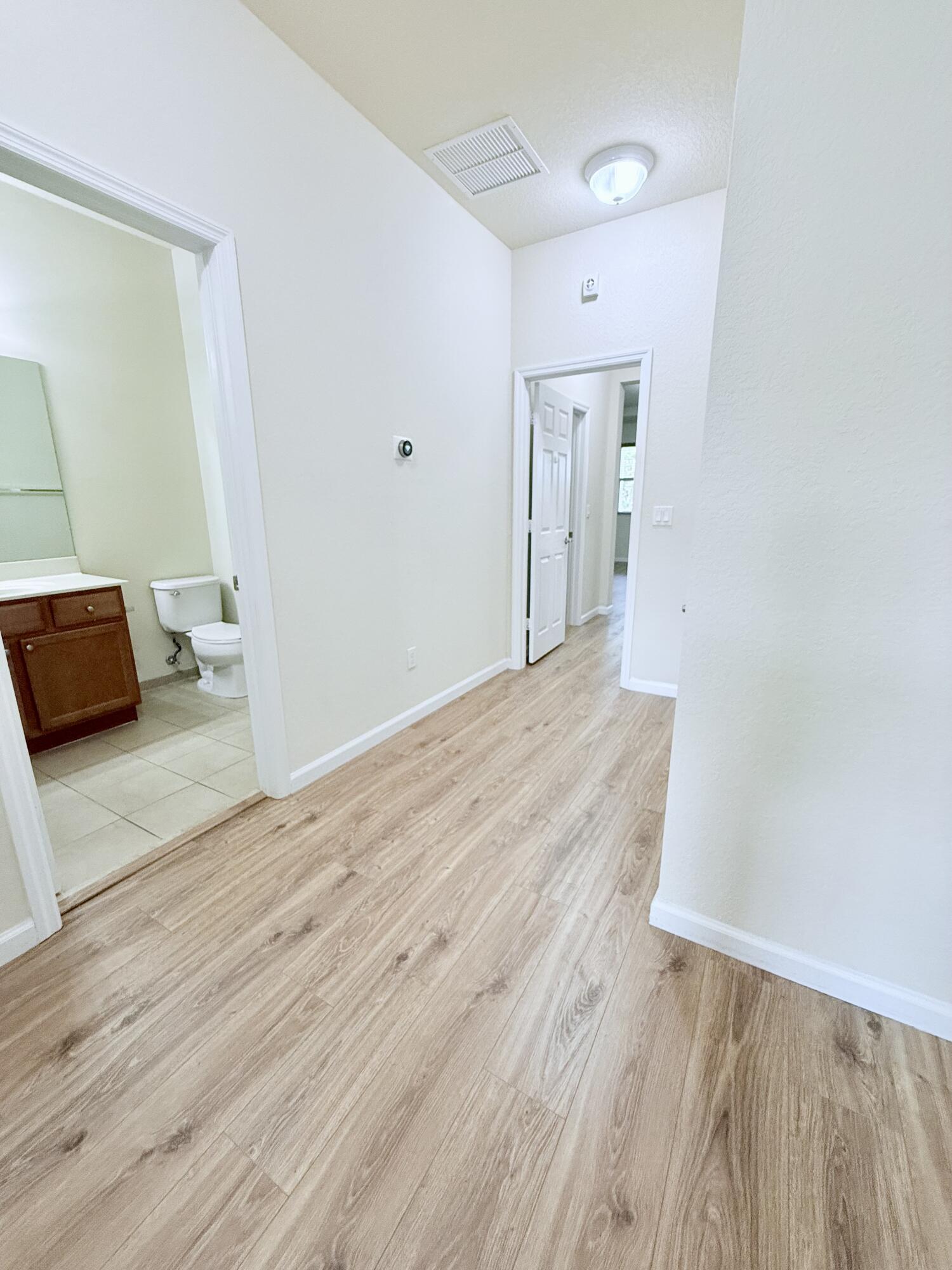 PALOMA LAKES PLAT - Residential Lease