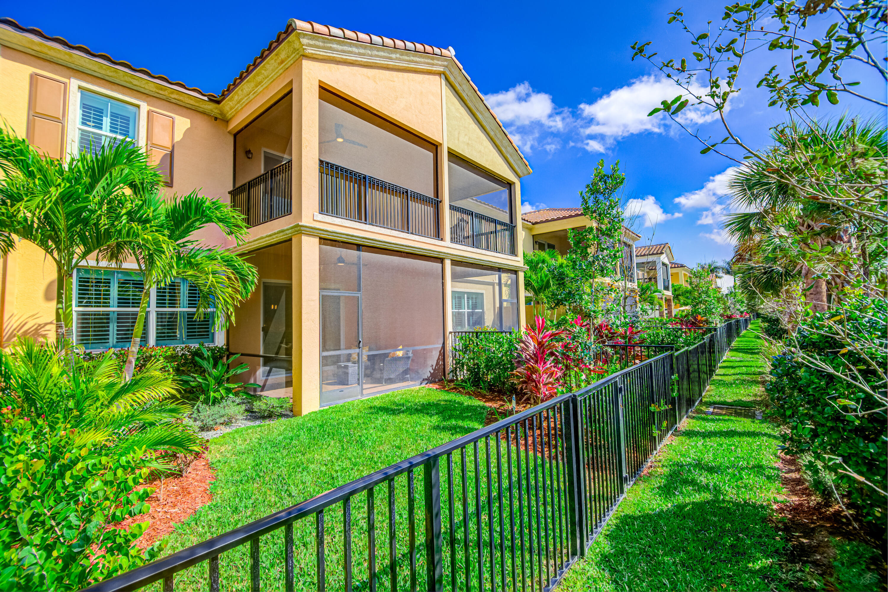 BINKS POINTE - Residential