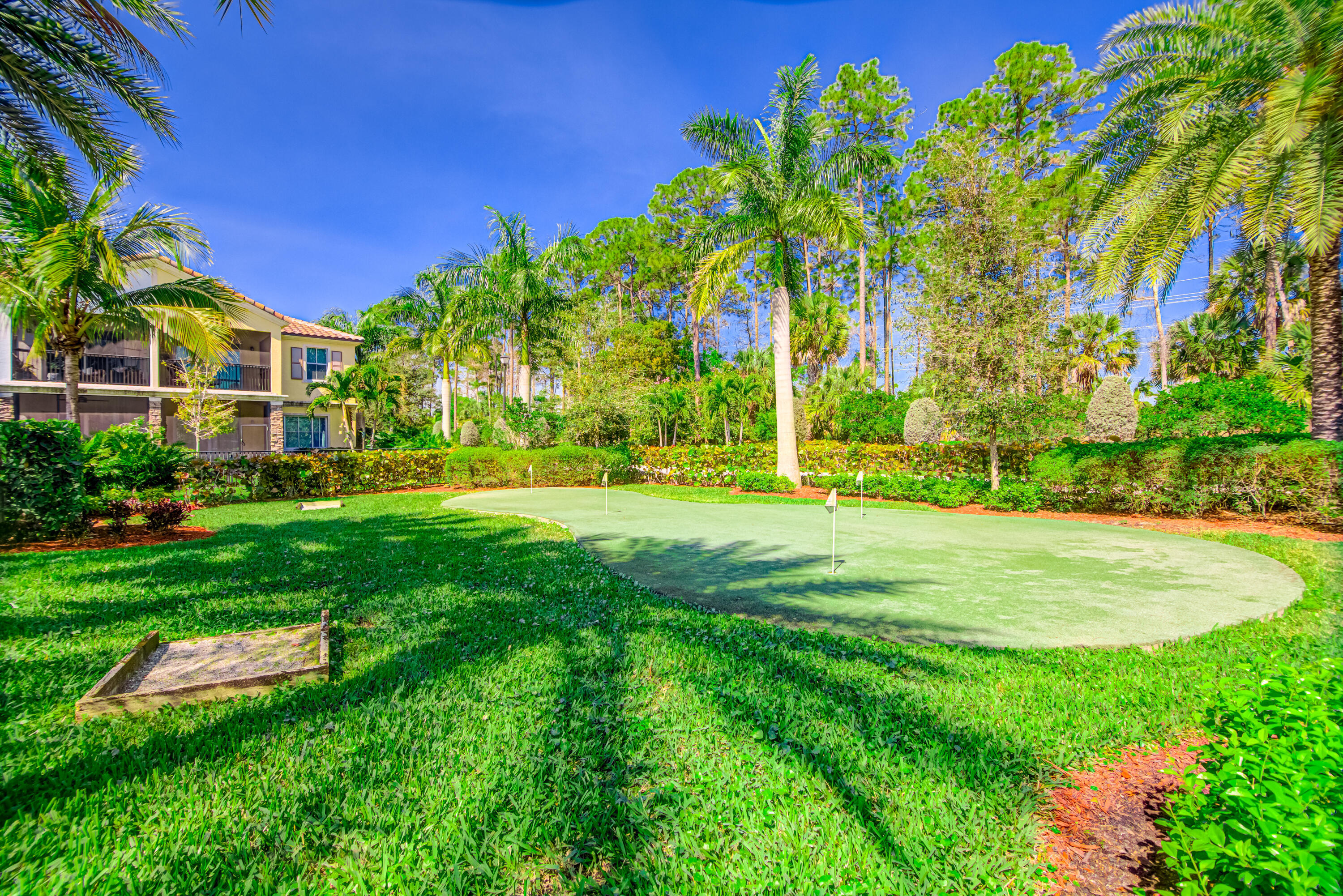 BINKS POINTE - Residential