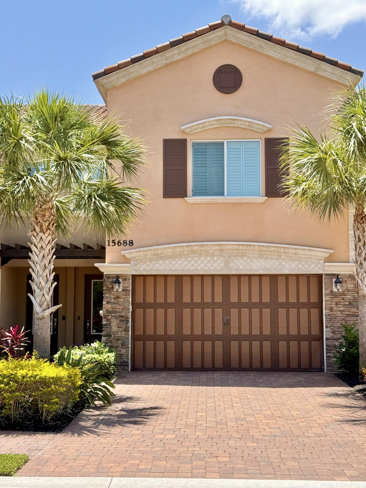 BINKS POINTE - Residential