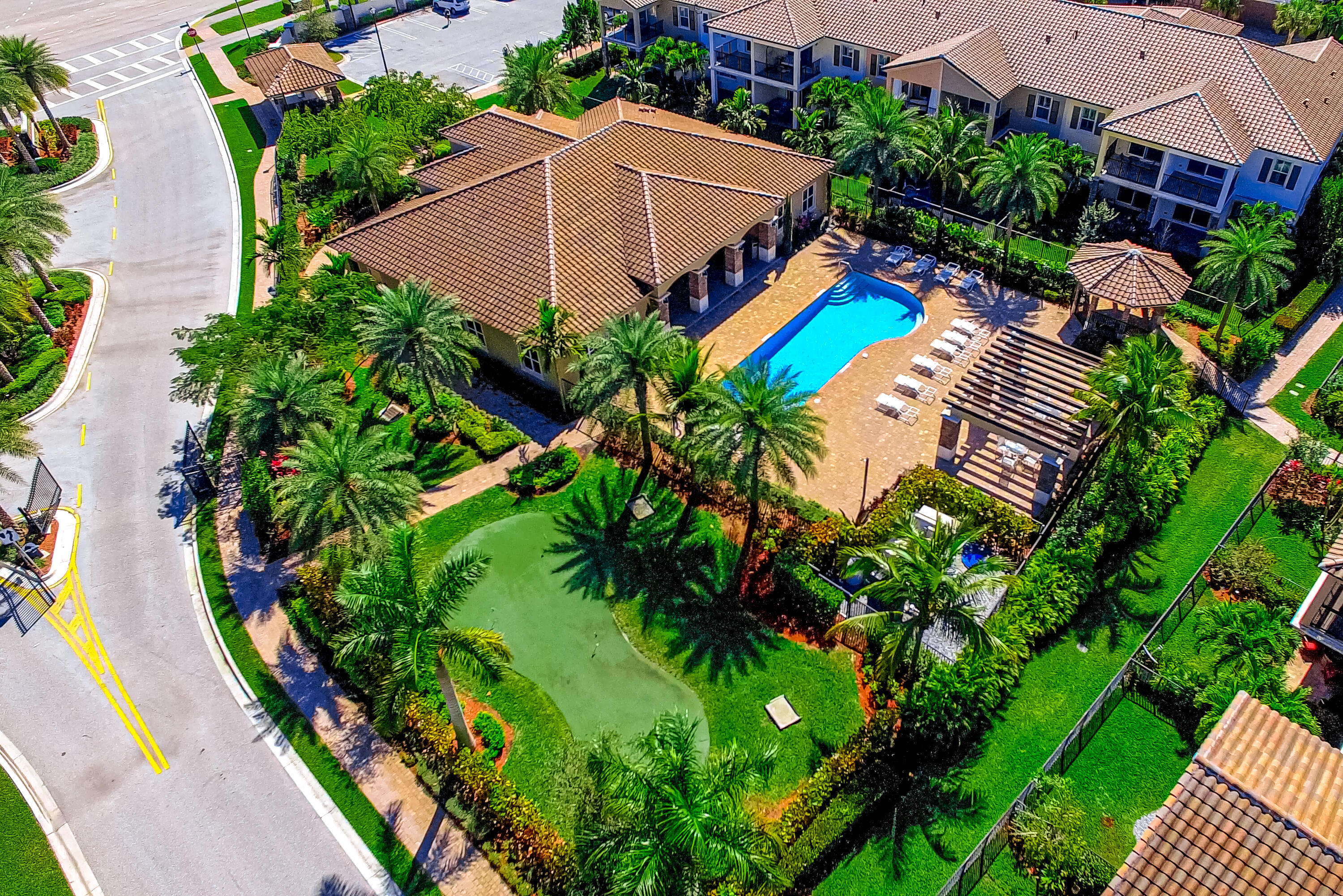 BINKS POINTE - Residential