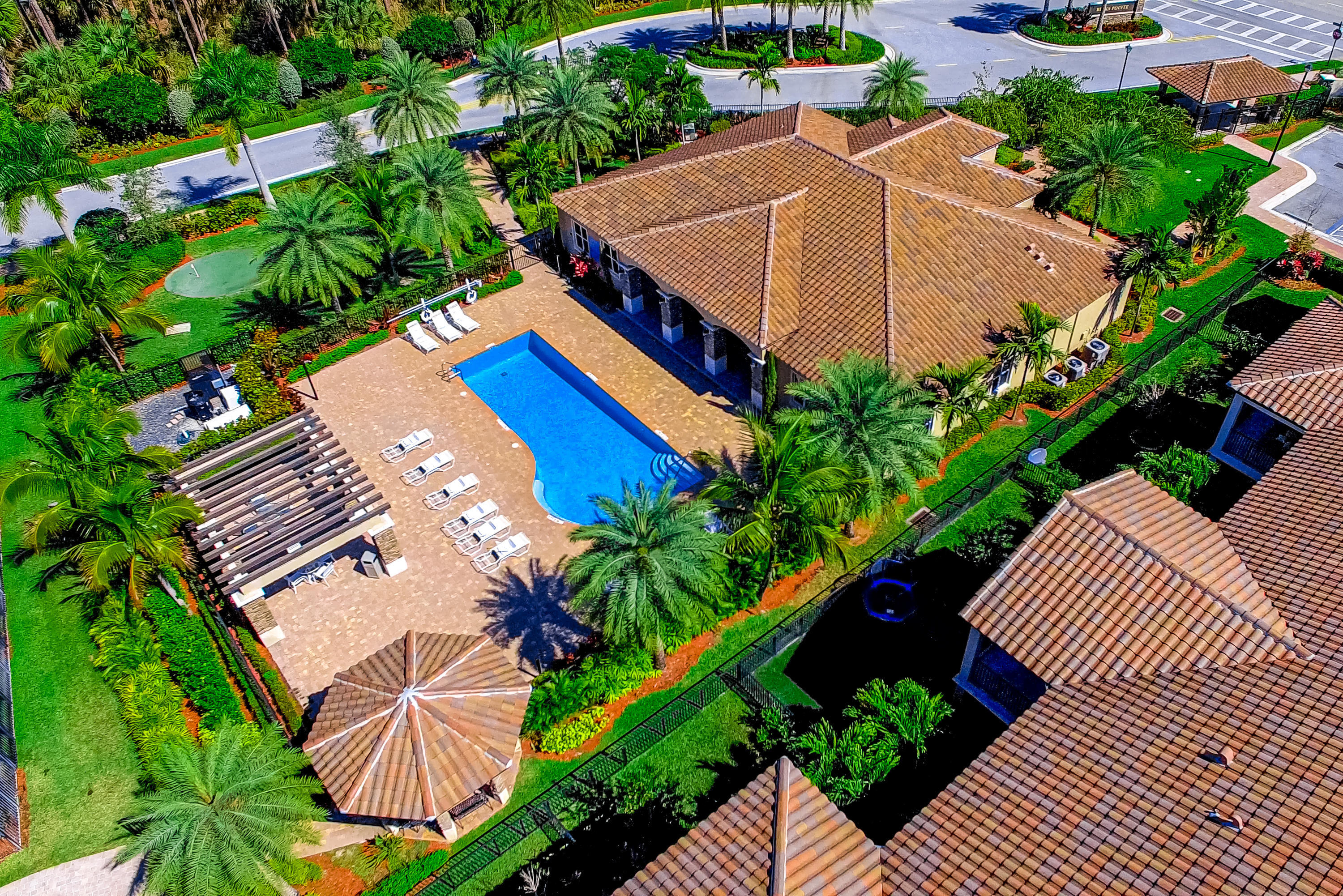 BINKS POINTE - Residential