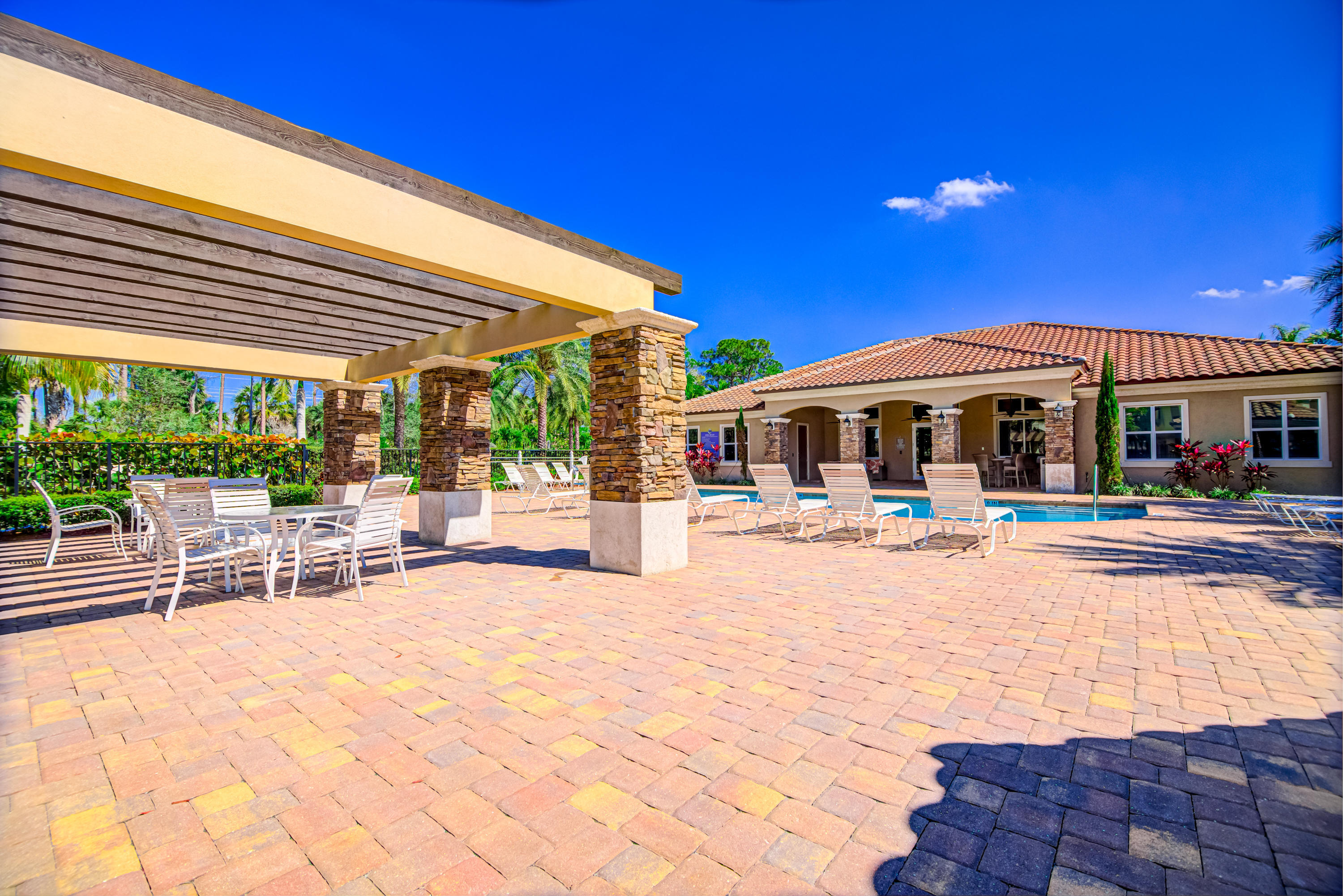 BINKS POINTE - Residential