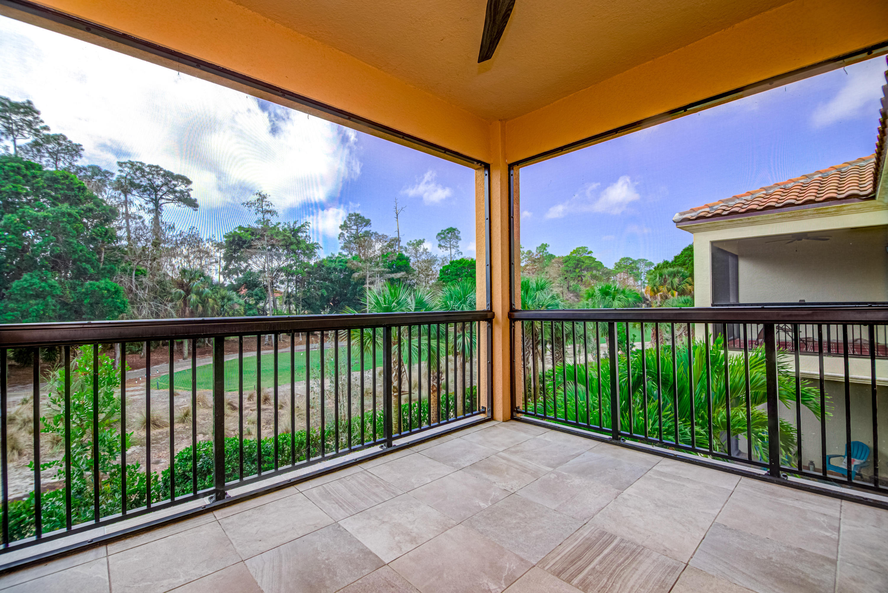 BINKS POINTE - Residential