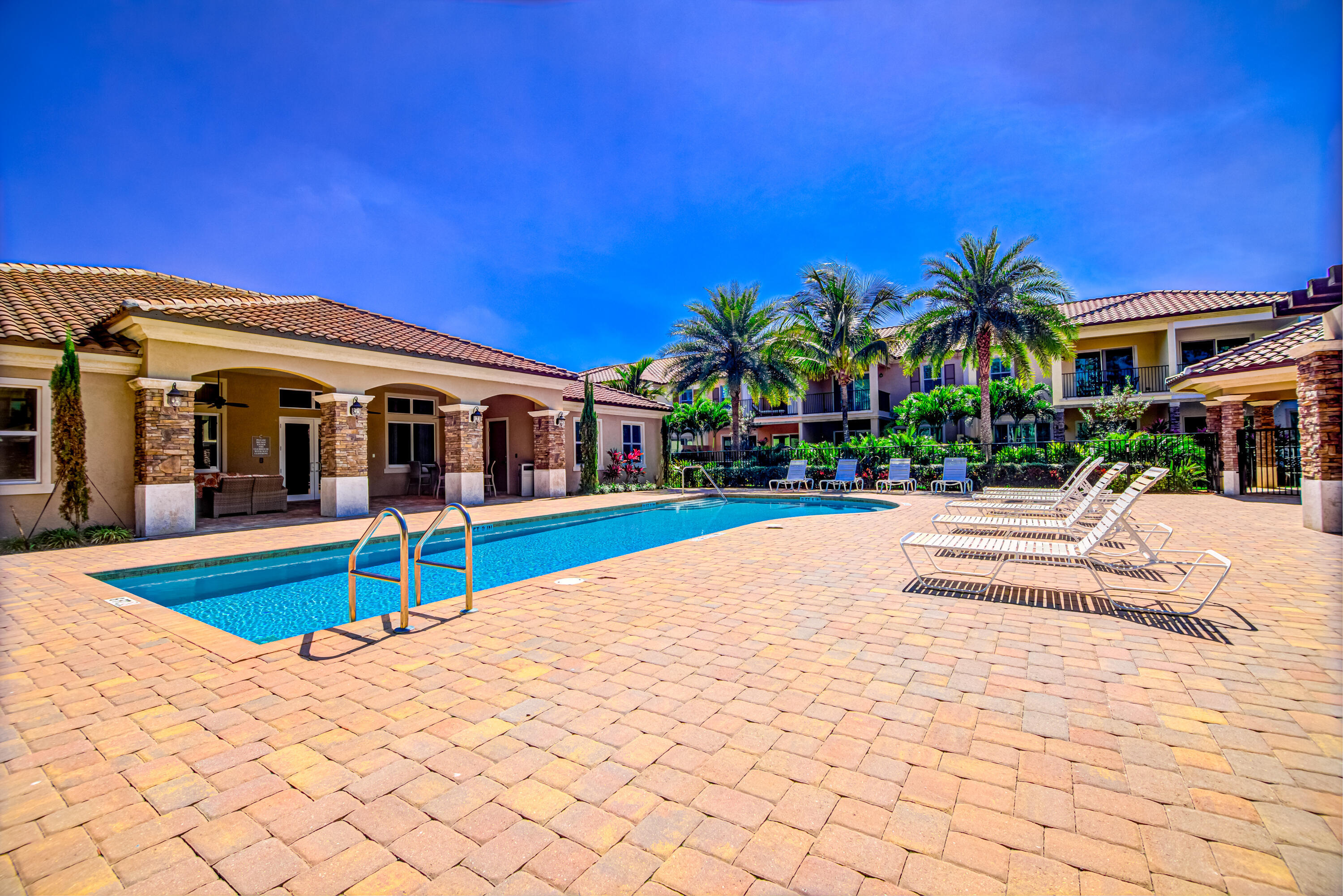 BINKS POINTE - Residential