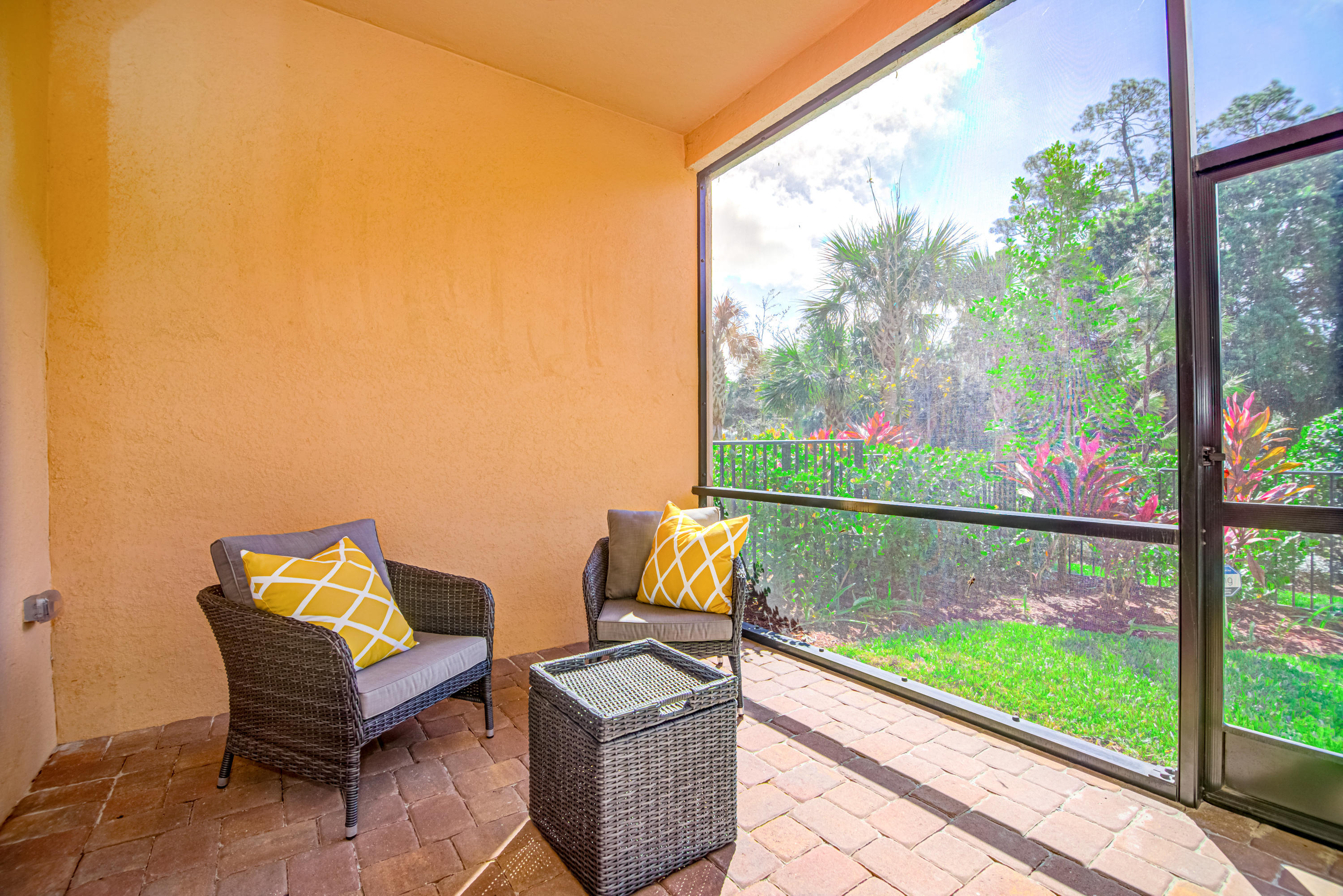 BINKS POINTE - Residential