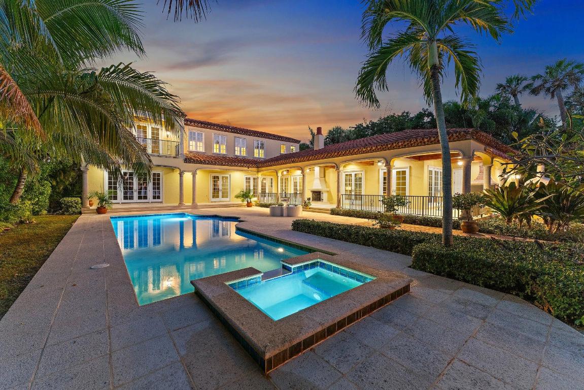 TWIN RIVERS - Residential