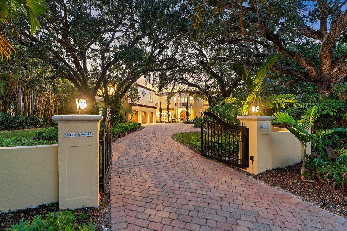 TWIN RIVERS - Residential