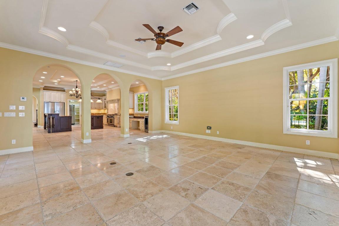 TWIN RIVERS - Residential