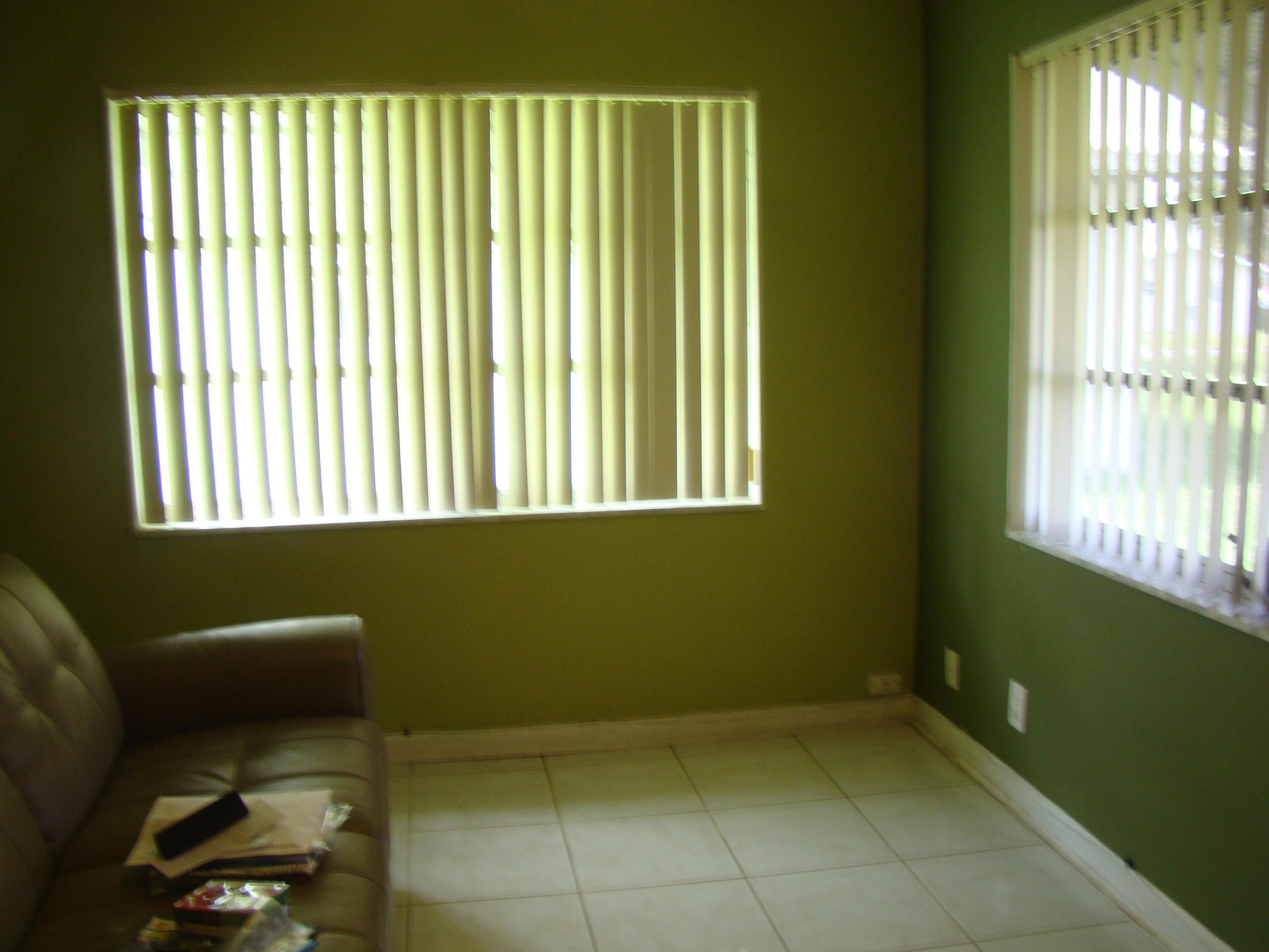 LAUDERDALE WEST 2 SEC - Residential